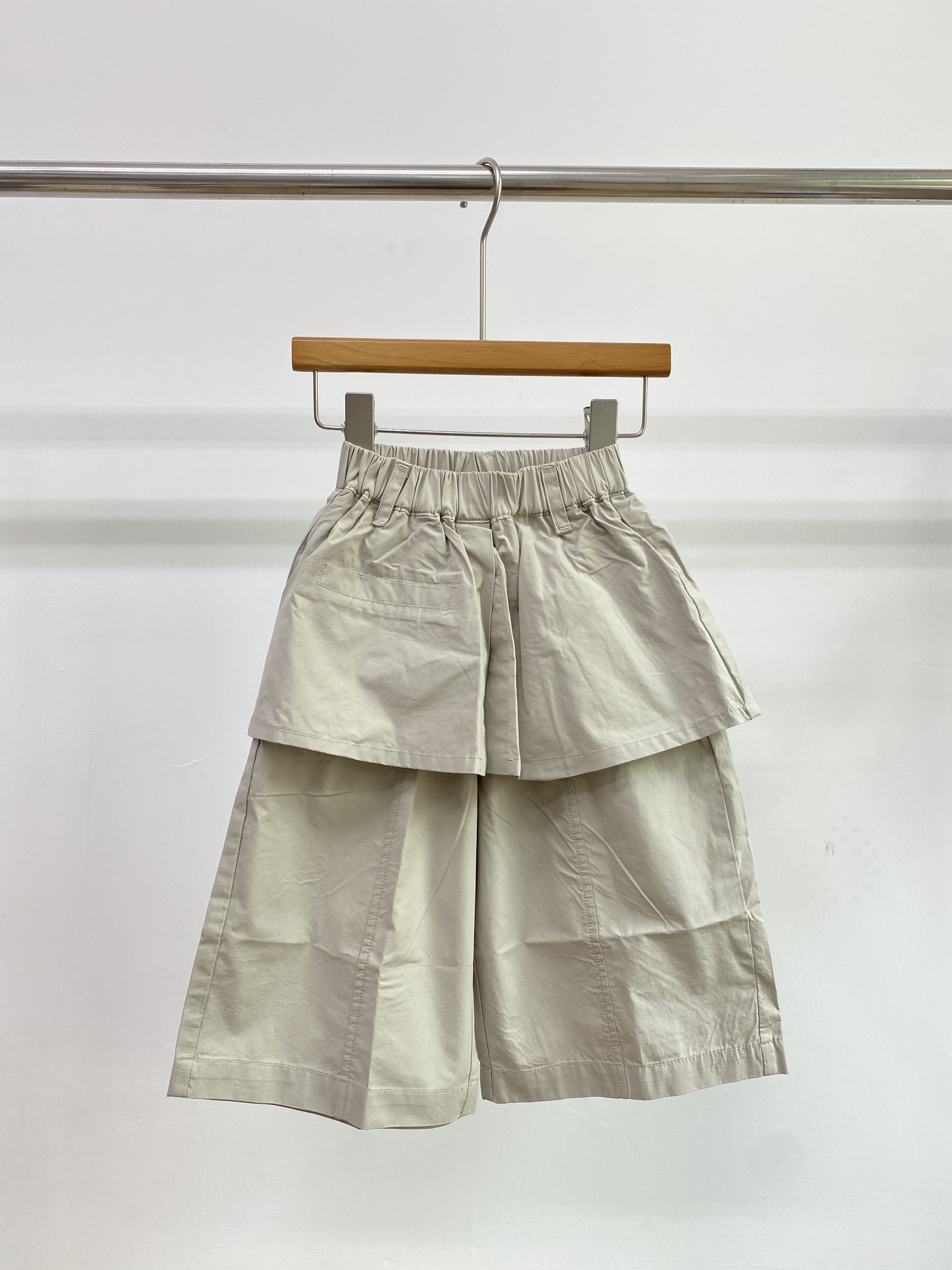 A04897屁簾造型休閒褲