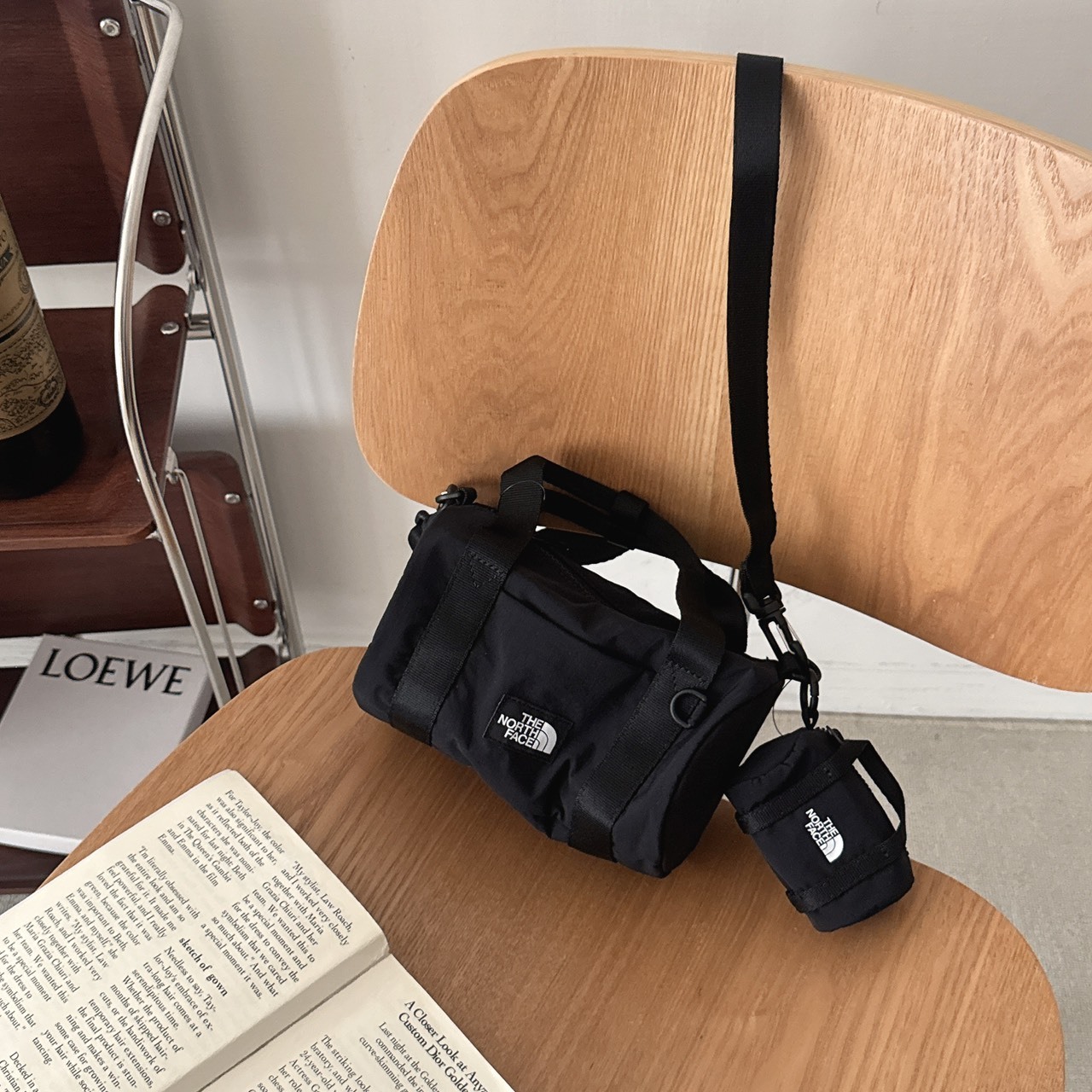 （現貨）韓牌 THE NORTH FACE 北臉 防潑水圓筒側背包 手提包 附小包 NN2PS37A