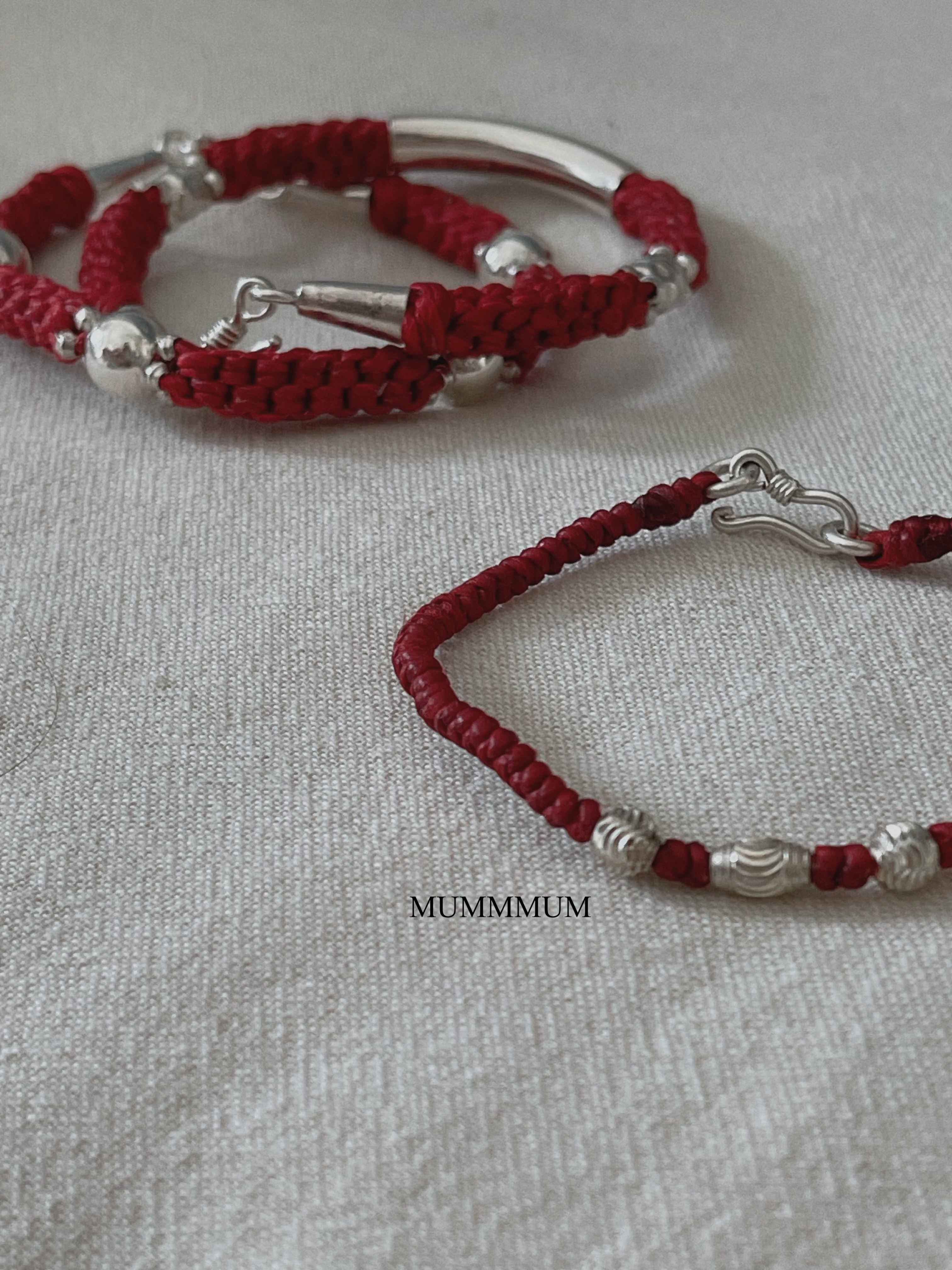 SL13326/紅色三粒小波手繩