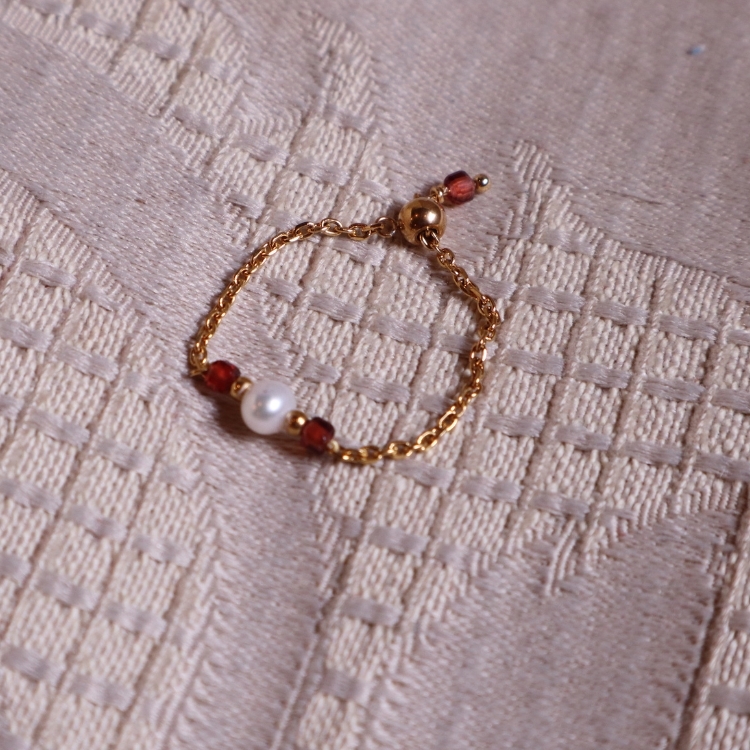 心光鍊語 石榴石 珍珠鍊戒 女性守護 行動能量 鈦鋼鏈戒