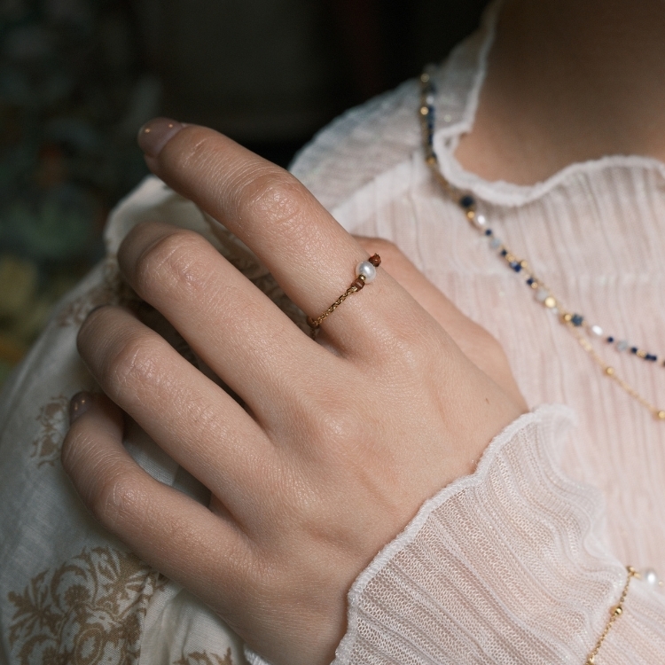 心光鍊語 石榴石 珍珠鍊戒 女性守護 行動能量 鈦鋼鏈戒