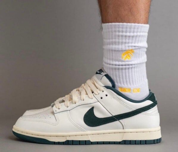 【Luxury】 現貨出清特價優惠 Nike Dunk Low “deep jungle” 米白 森林綠 FQ8080-133