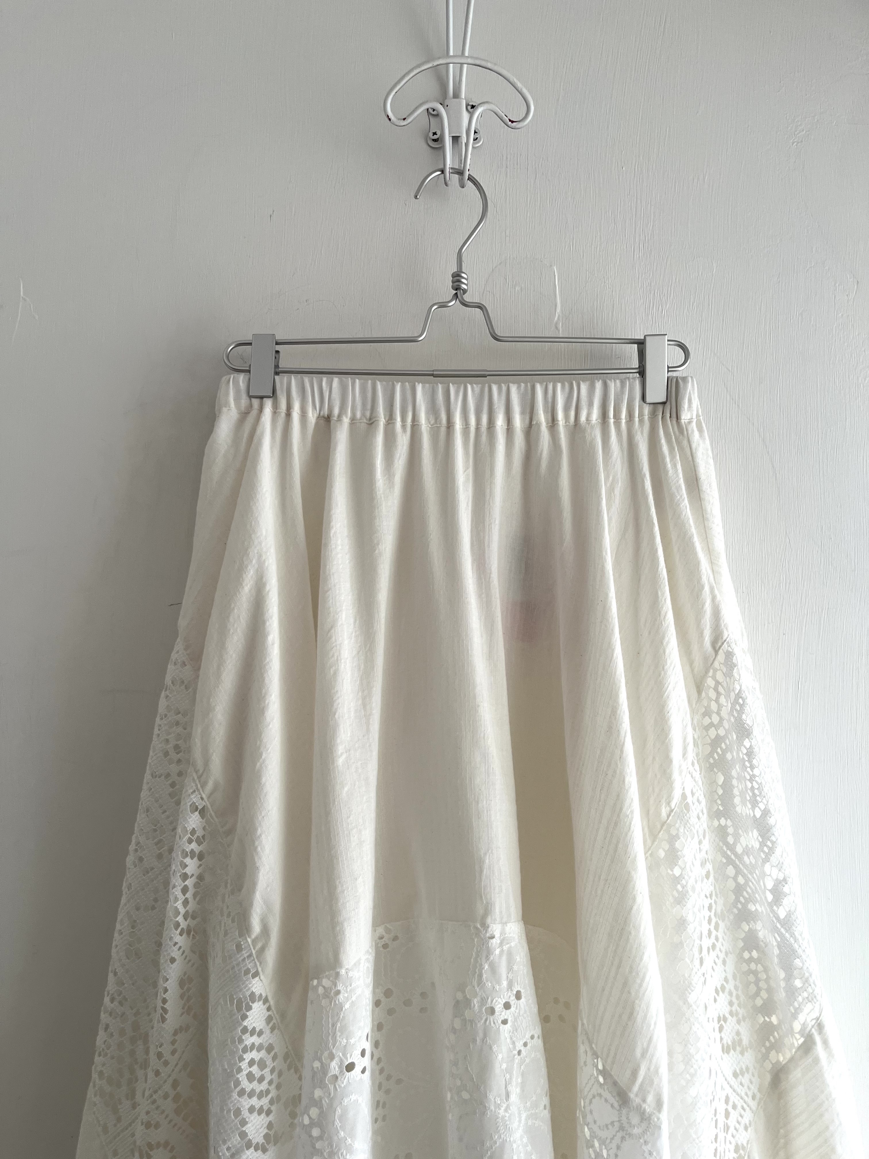 YUTA & YUTI白色刺繡鈎花拼花全橡筋裙