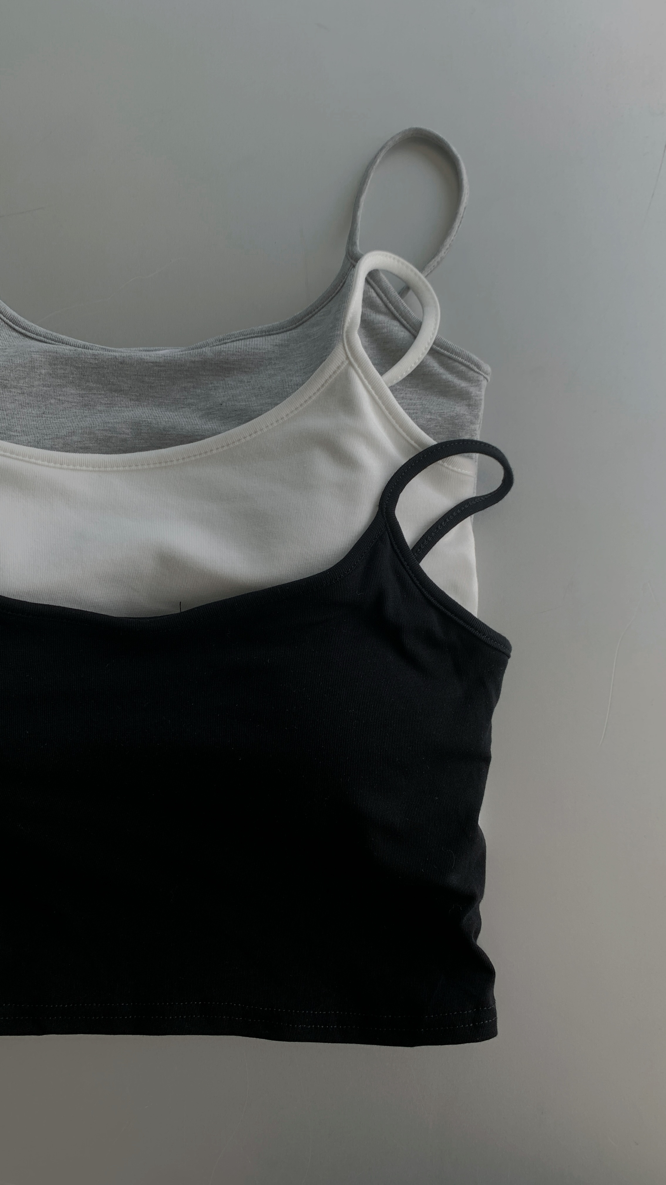 短版涼感3D莫代爾可拆bra top ( 3 colors )