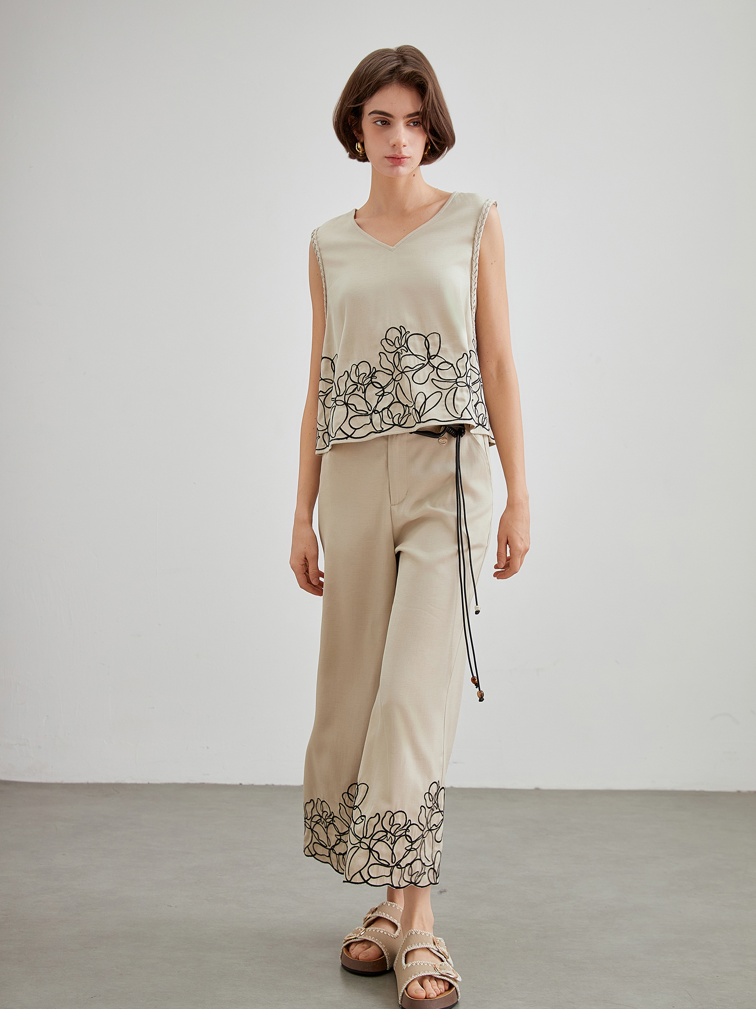 mi-tu 刺繡鉤花背心