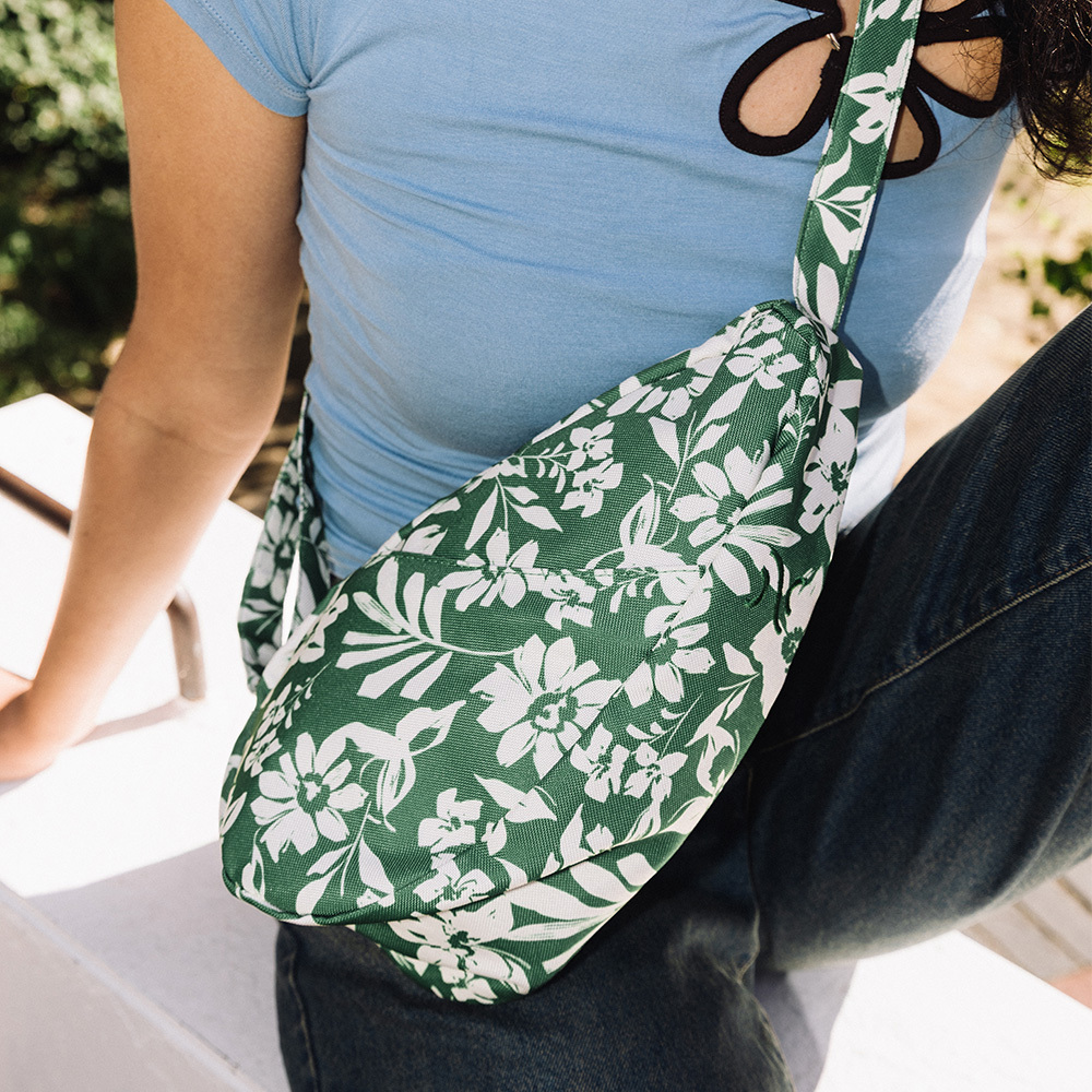 印花系列RECYCLED PRINT SLING 斜背包-原野綠