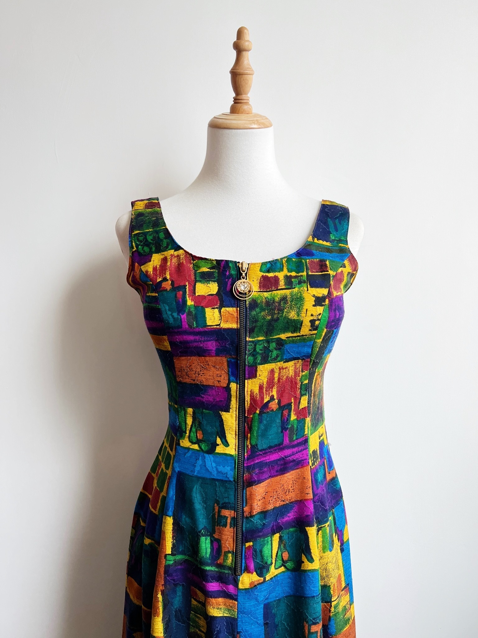 Colorful brick art vest dress