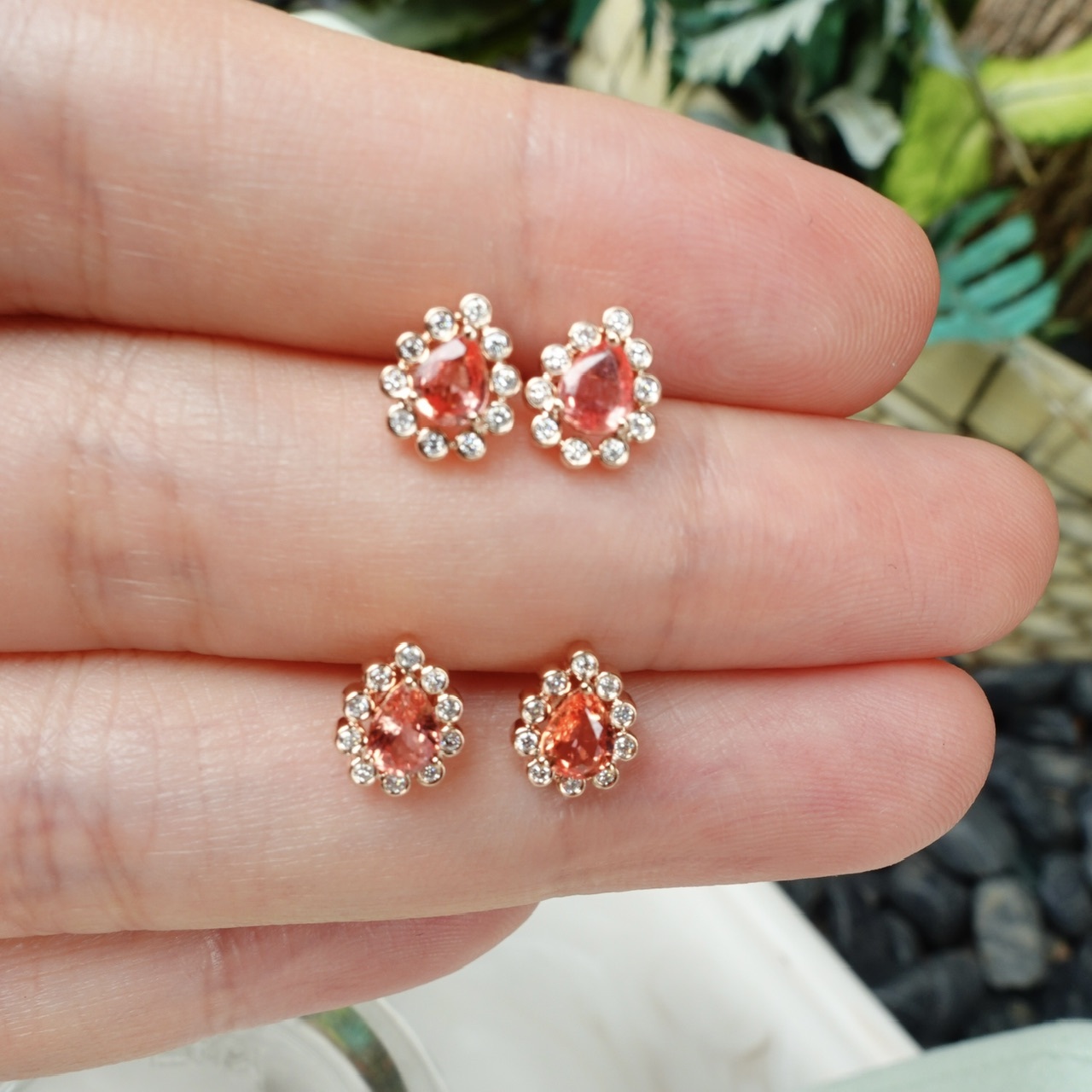 18K金Padparadscha鑽石復古耳釘 - 日落色