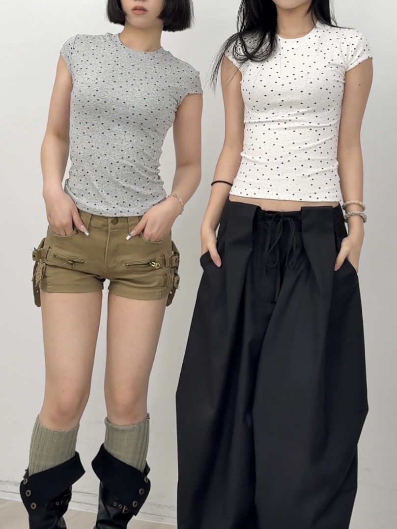 B148溫柔點點合身彈性短袖