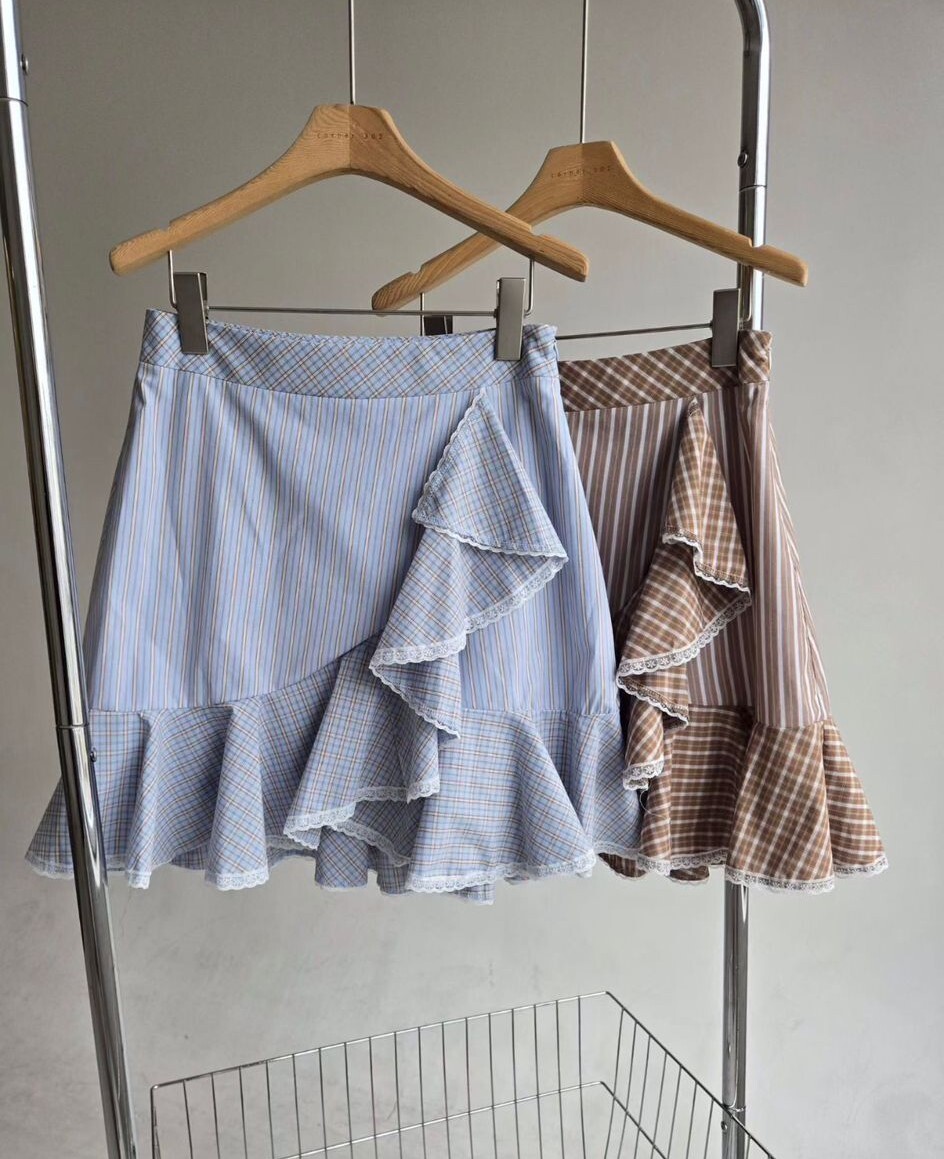 CR43 S:腰 28HIP35 長 17.5M:腰 29HIP 36長 18.5$459 (一口價)