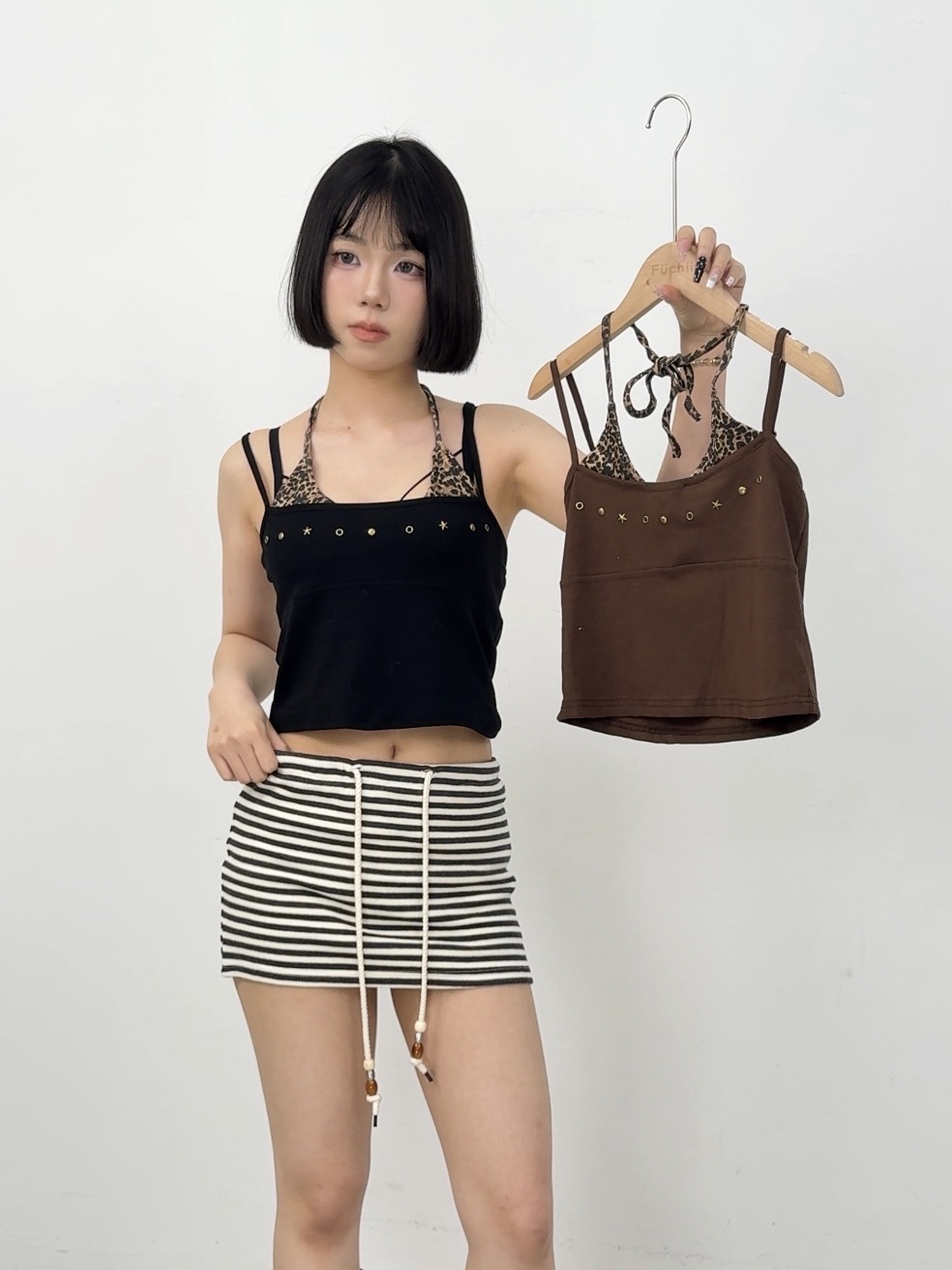 B203掛脖卯釘星星背心