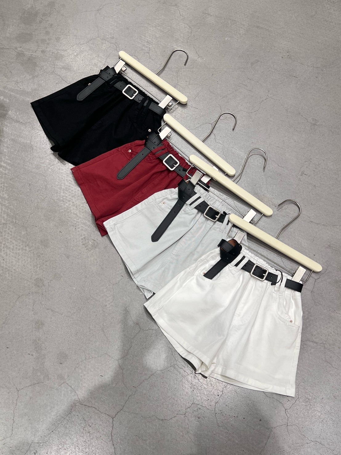 簡約素面休閒短褲