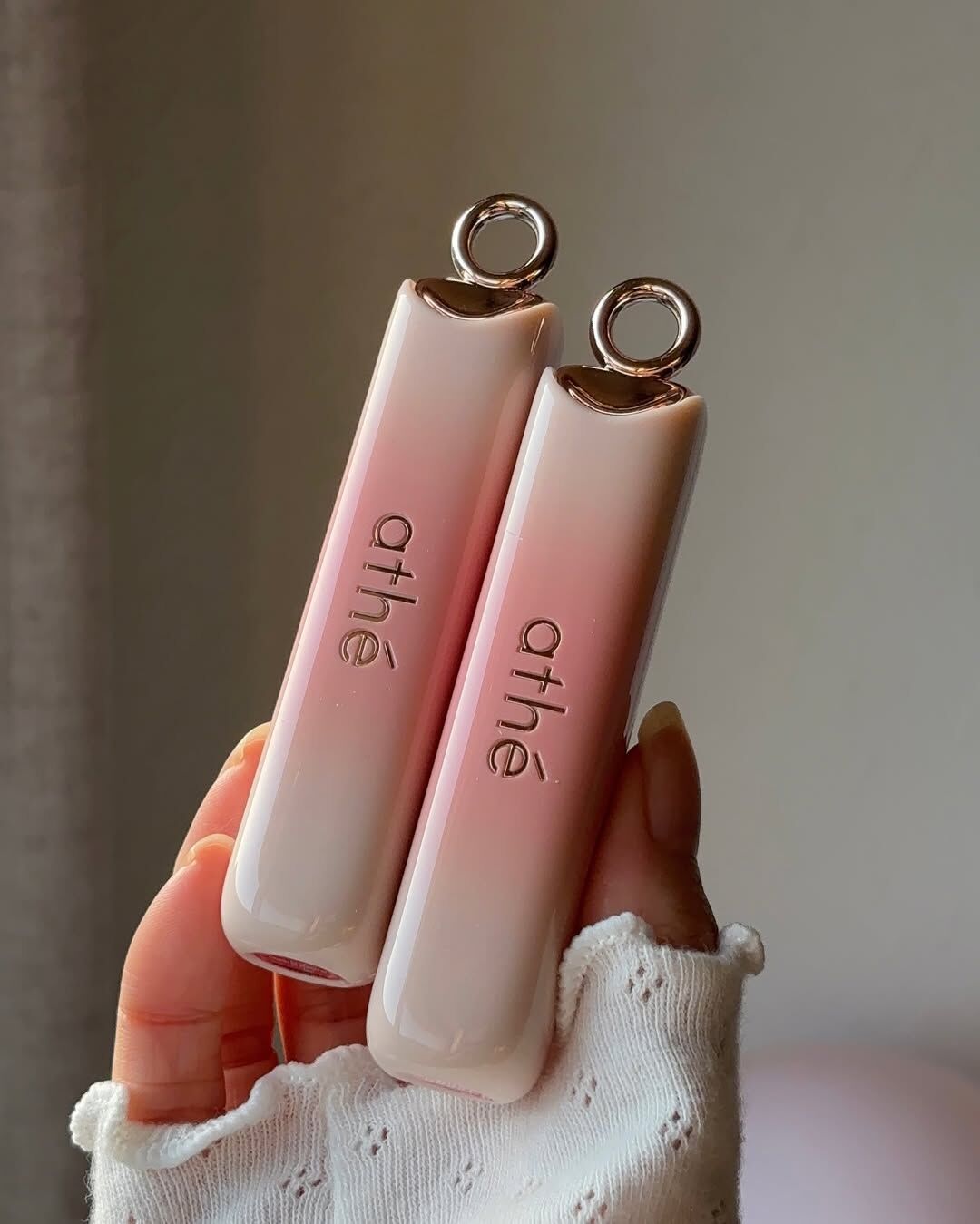 【預購/現貨】ATHE 水潤唇彩潤唇膏 送唇線筆+鑰匙圈