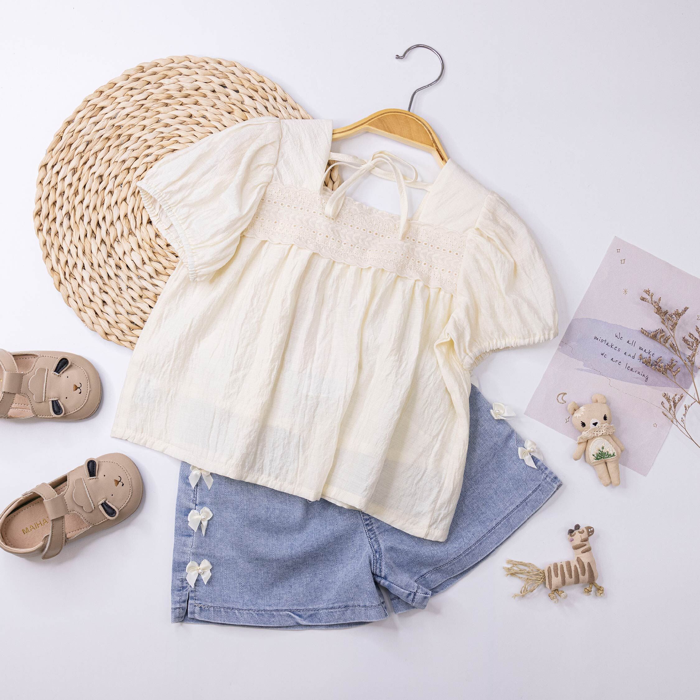 【H50123】氣質緹花後綁帶設計上衣