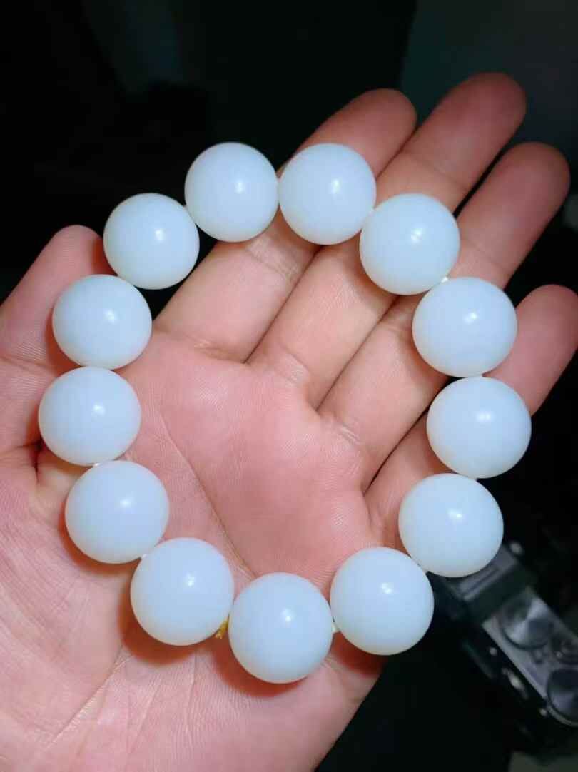 和田玉羊脂白玉大珠手串 (18mm直徑),天然和田玉軟玉