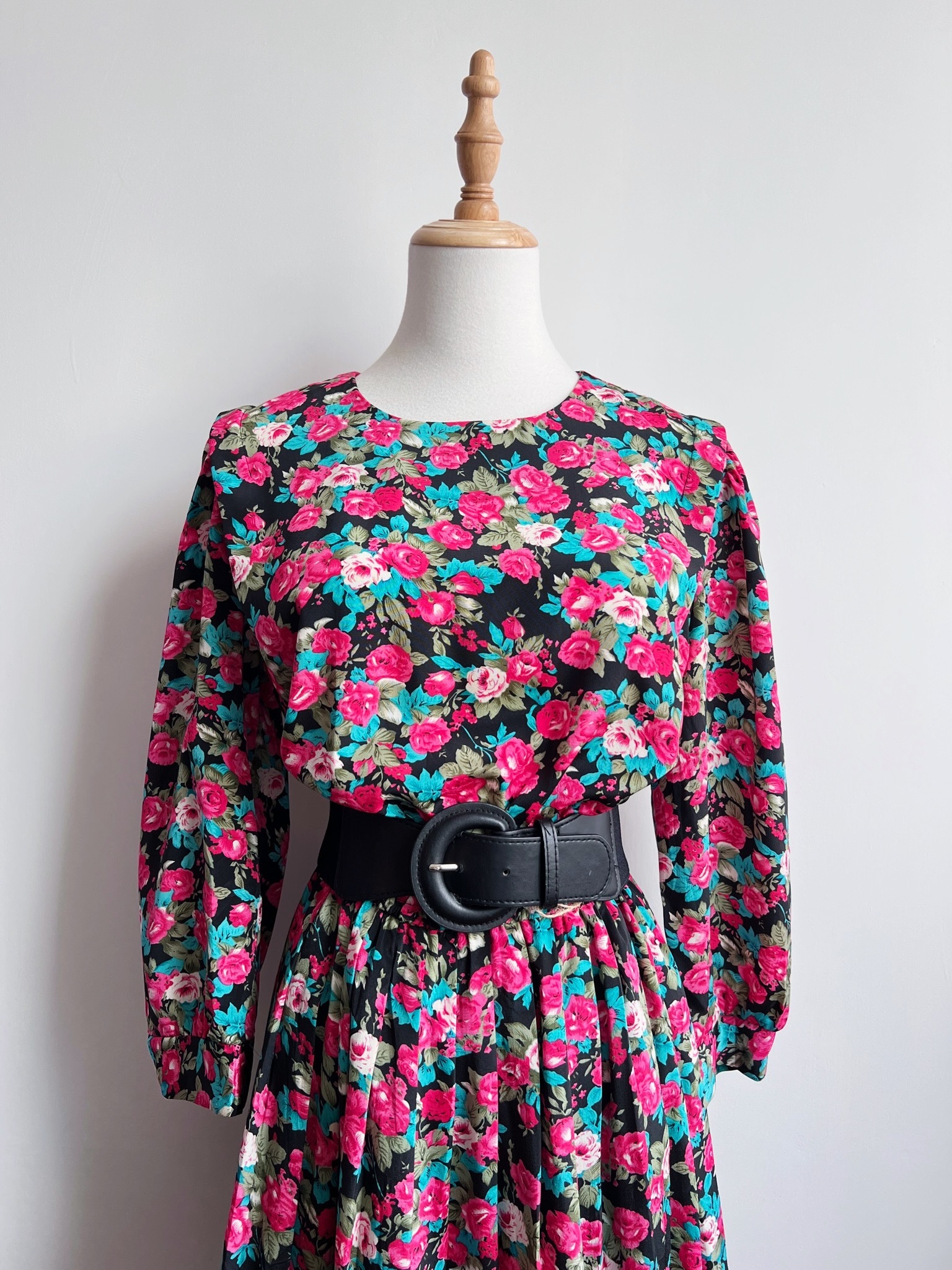 Shelly Michaels American-made black vintage rose dress