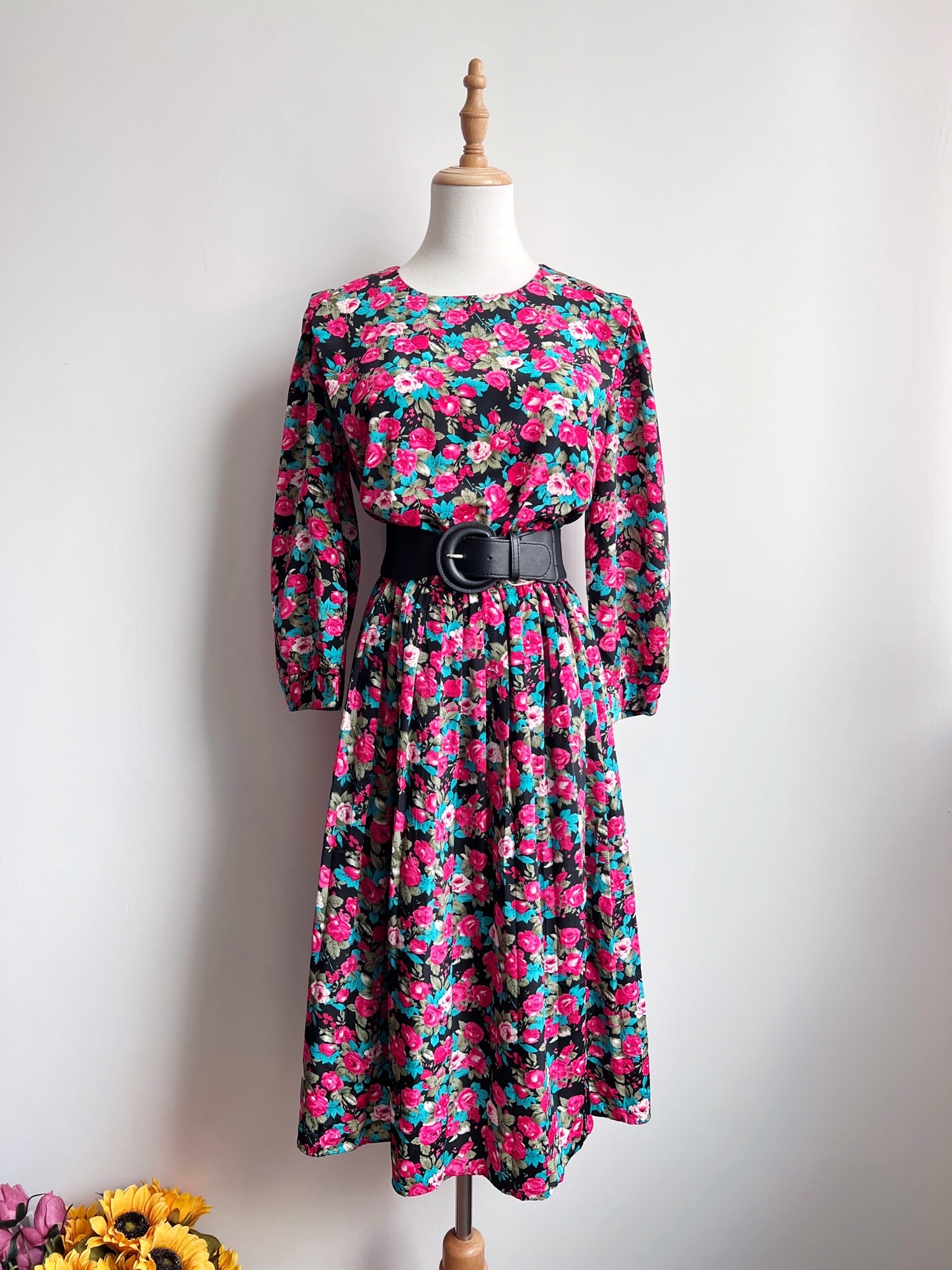 Shelly Michaels American-made black vintage rose dress