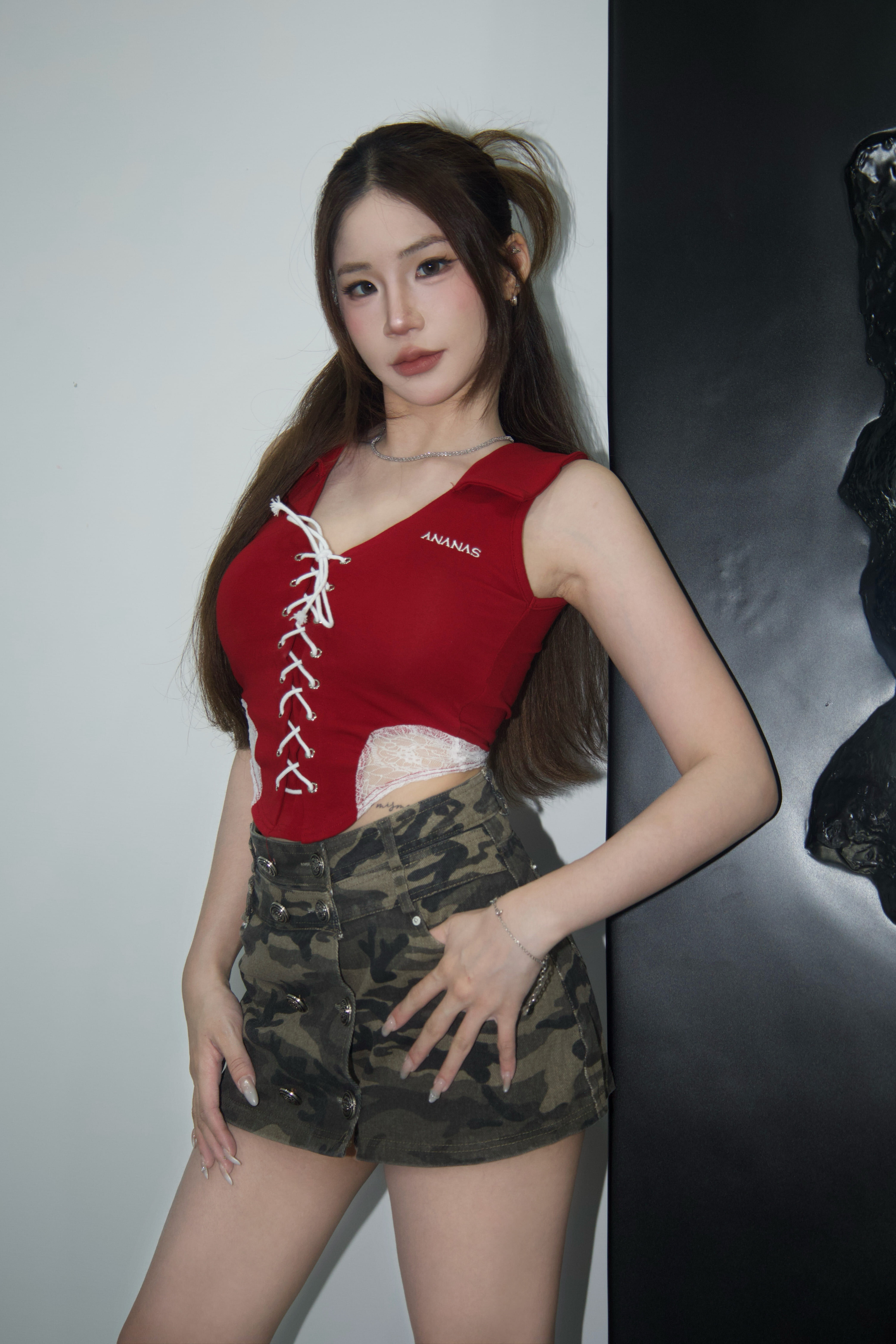 [ Ananas設計款✨ ] 翻領蕾絲綁帶背心