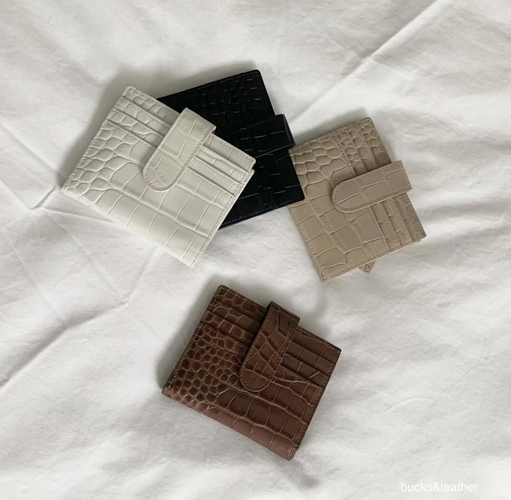 YE049 bucks&leather 摺疊半夾小銀包 牛皮鱷魚紋