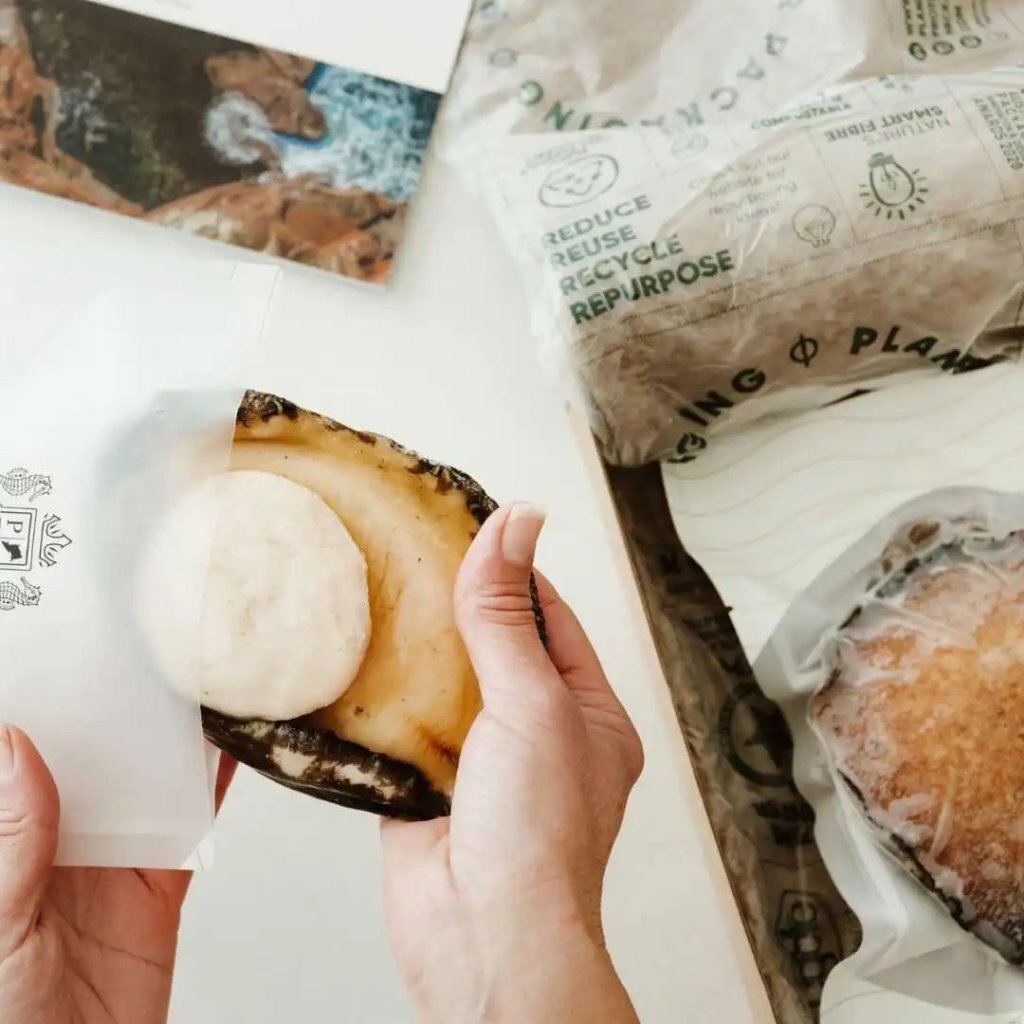 澳洲Eyrewoolf 一級野生黑邊鮑 2-3 隻/磅, 約180-229g/隻