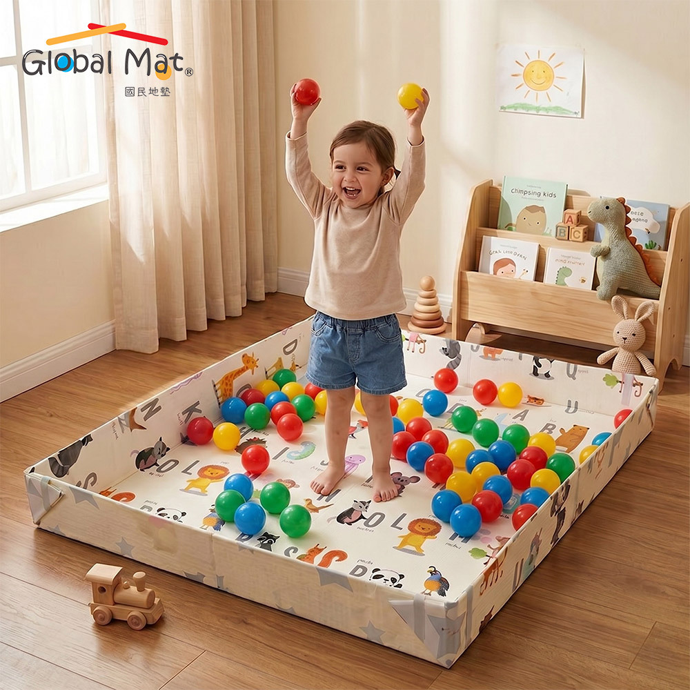 送禮推薦【Global mat】國民地墊 XPE 小方塊輕量摺疊地墊 | 立體球池 + 彩色遊戲球 (100顆)