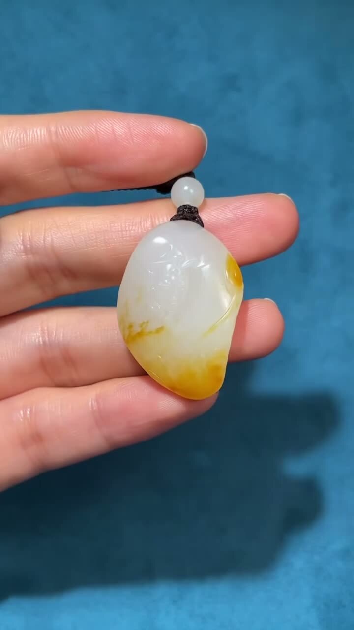 328238 和田玉籽料觀世音