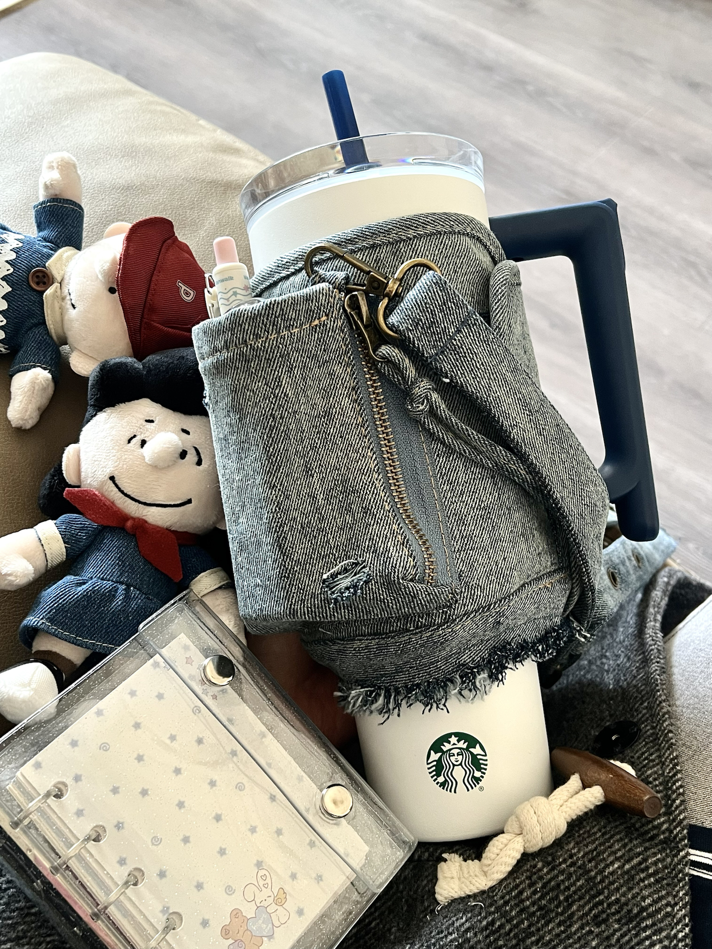 代購-Starbucks星巴克 丹寧星咖系列 不鏽鋼雙飲口杯 配多功能杯套 保溫杯 藏藍色 1180ml