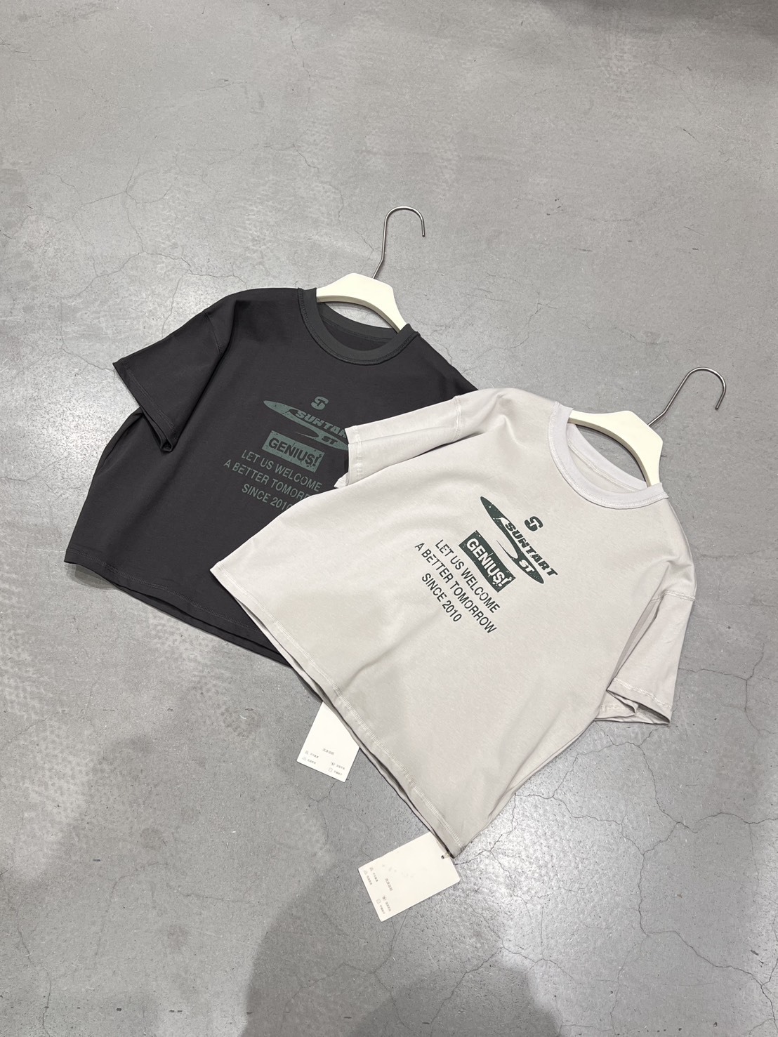 日系英字短袖上衣