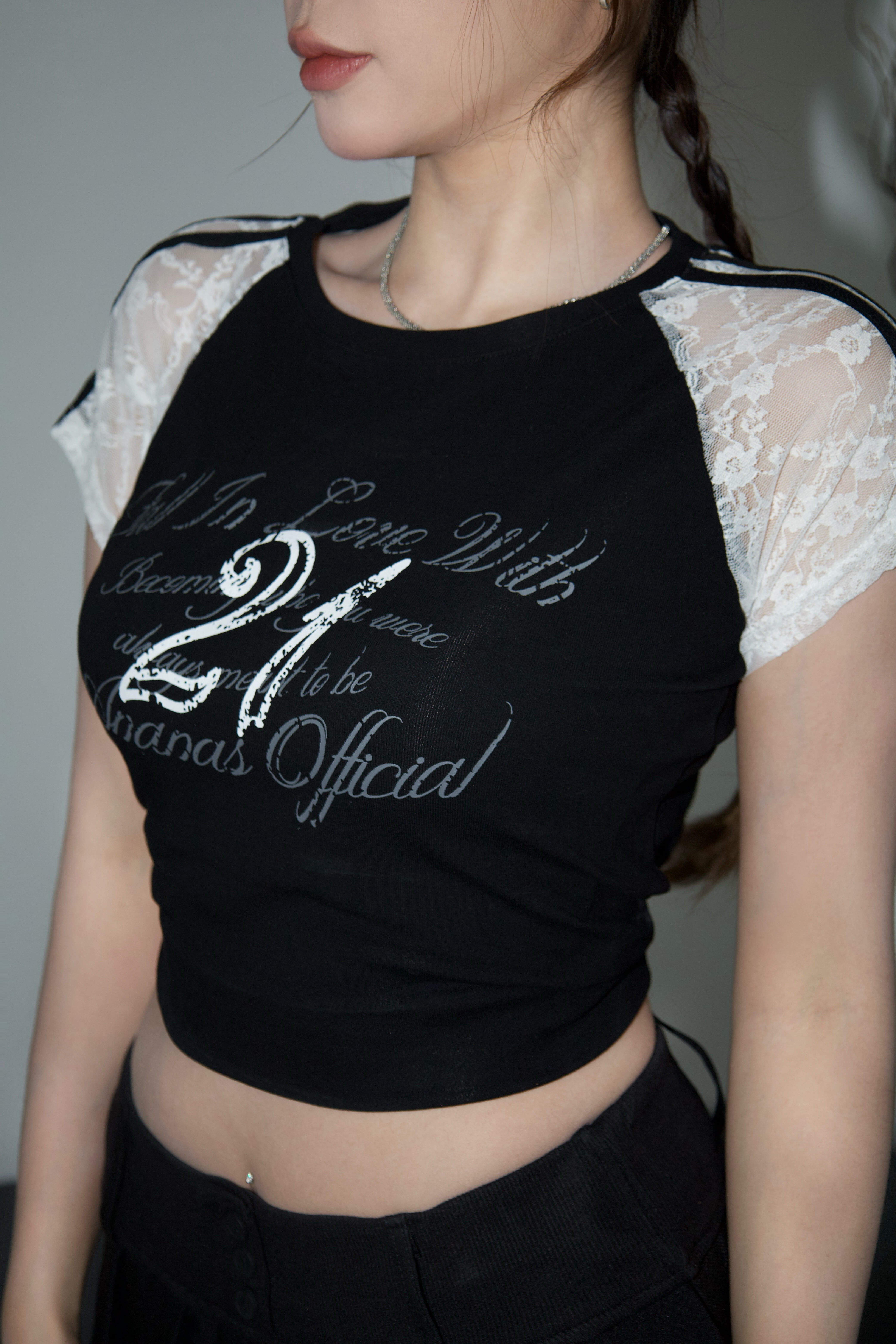 [ Ananas自訂款✨ ] 運動風拼接袖蕾絲上衣