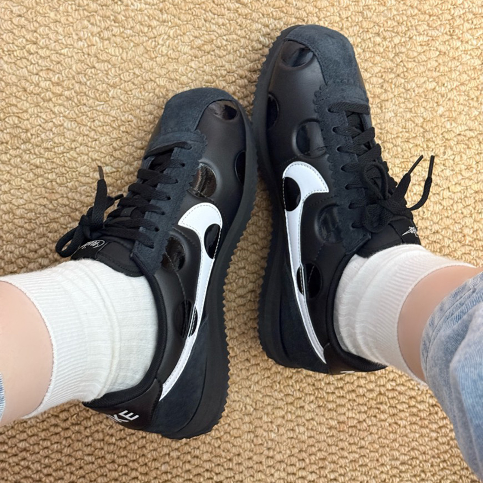 NIKE CORTEZ Polka Dot 阿甘鞋 波點 麂皮 皮革 拼接 黑白 草間彌生 女款 復古休閒鞋 IR1332-001