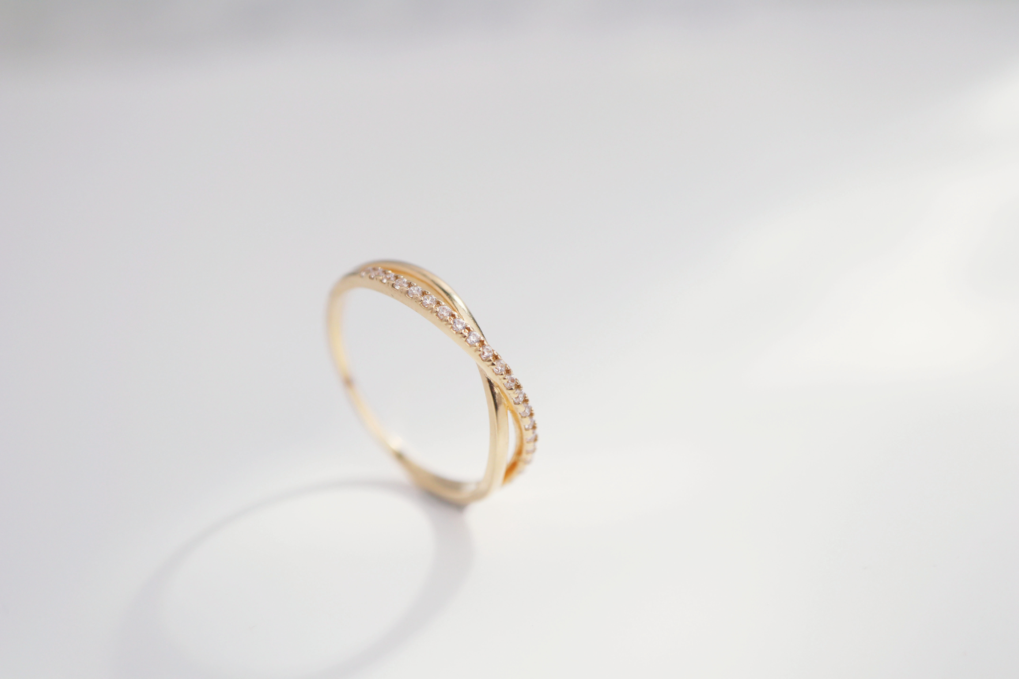  14K 交織鑽石戒指｜Miestilo Jewelry設計師輕珠寶品牌