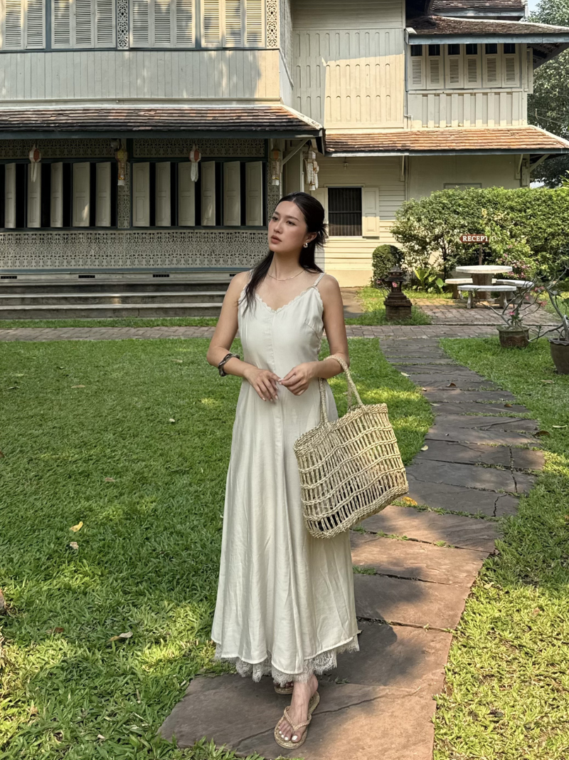 G4510-蕾絲滾邊細肩長洋