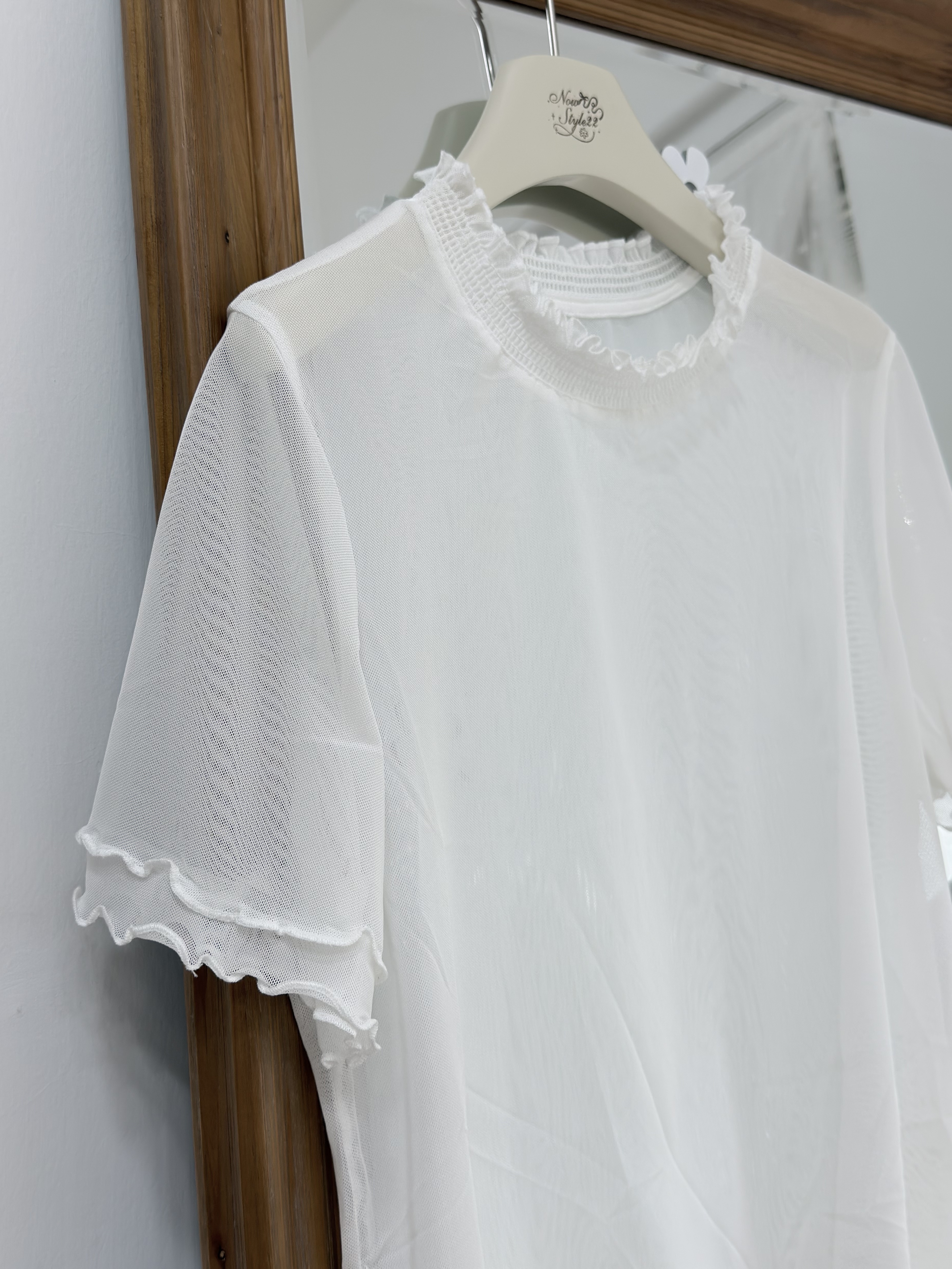 大彈性~ see-though ruffles tee 一色入