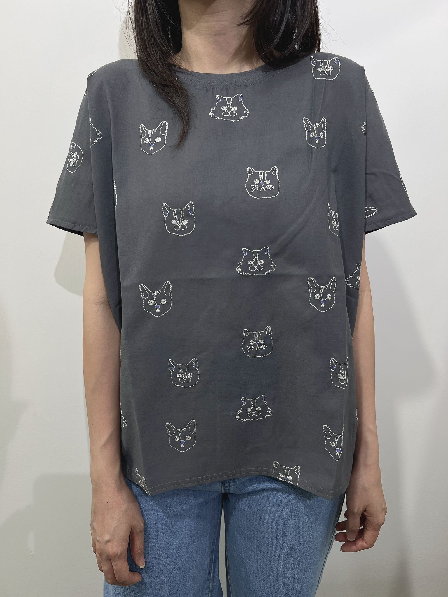 LM 刺繡貓頭 TOP