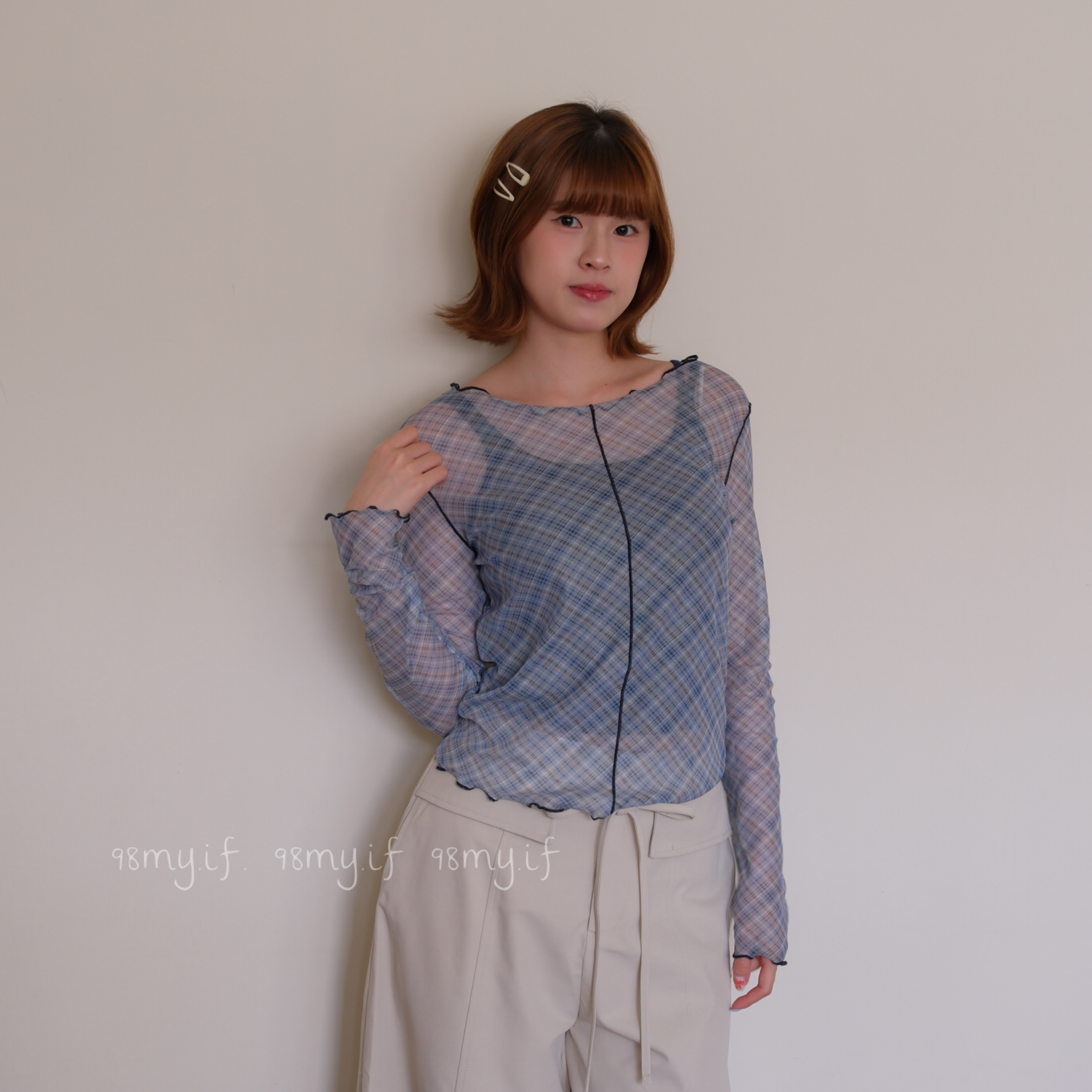 A26 滾邊格紋透膚內搭