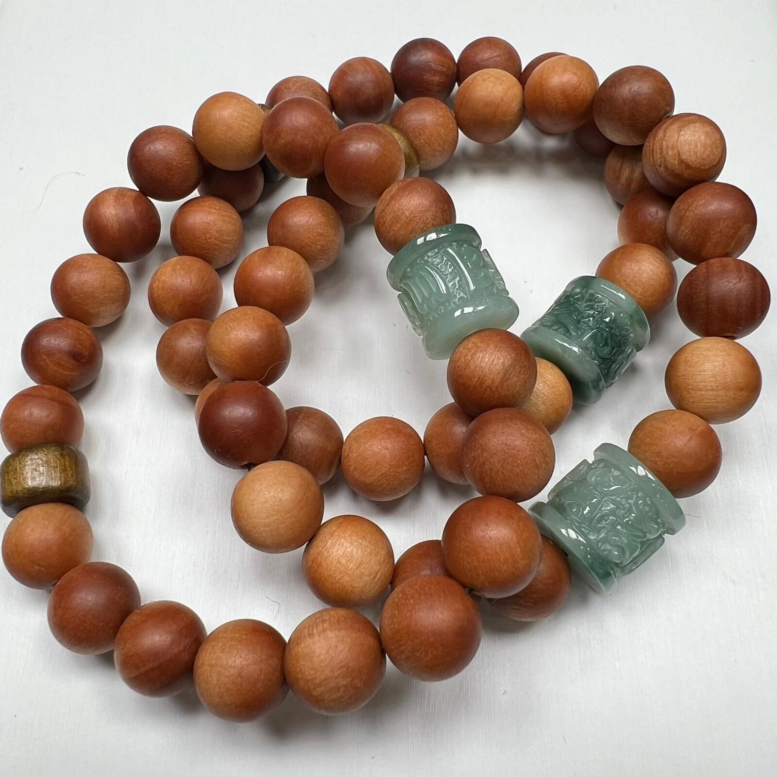 SD20 檀香木路路通翡翠手串 (BA100)