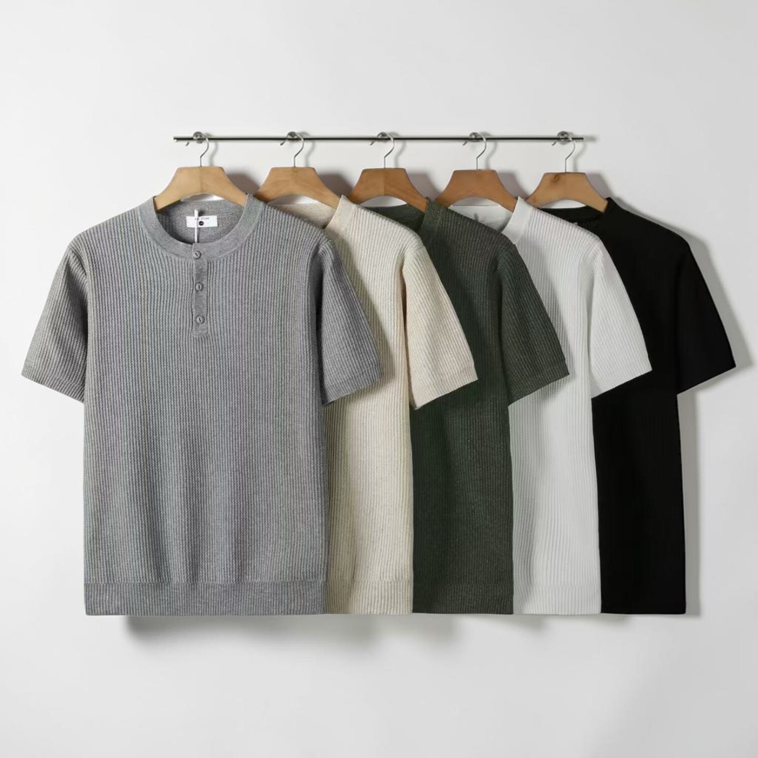 《S.V》貼身彈性百搭亨利領短T