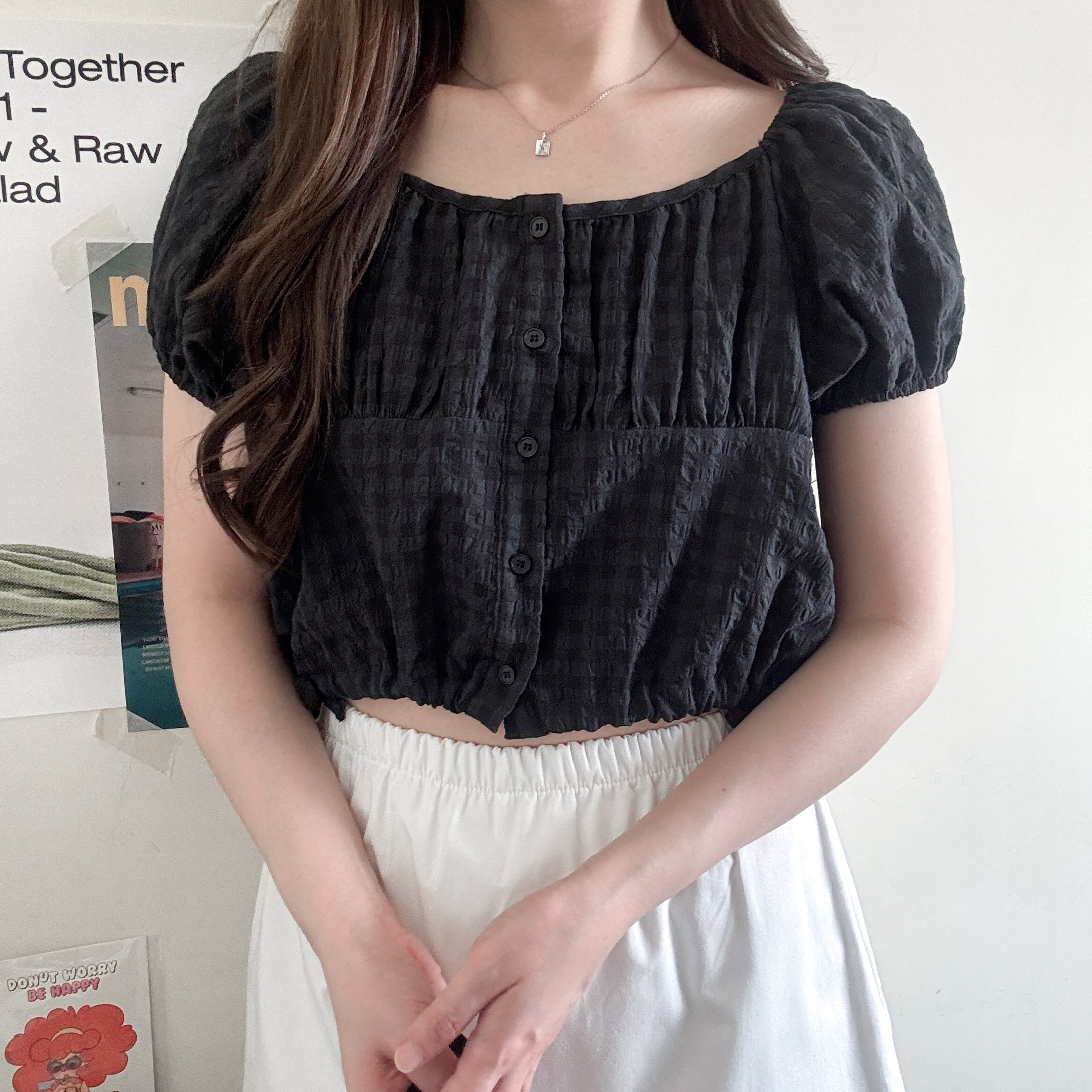 格仔短款泡泡上衣