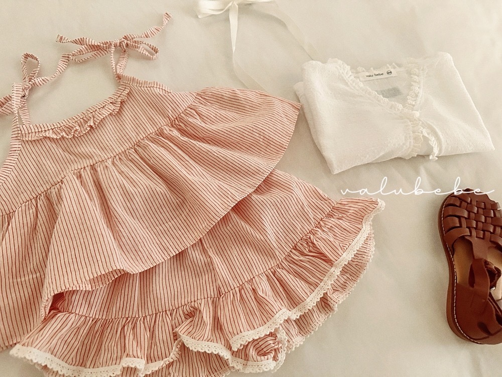 Valubebe 艾爾荷葉邊短褲 / 2色