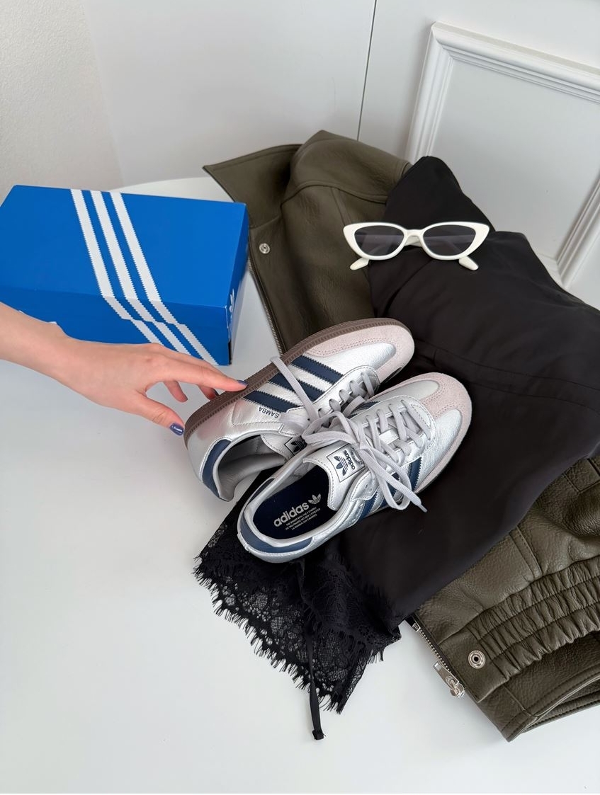 Adidas Originals Samba OG 日本限定 液態銀藍 銀色 海軍藍 男女 復古鞋 LA2685