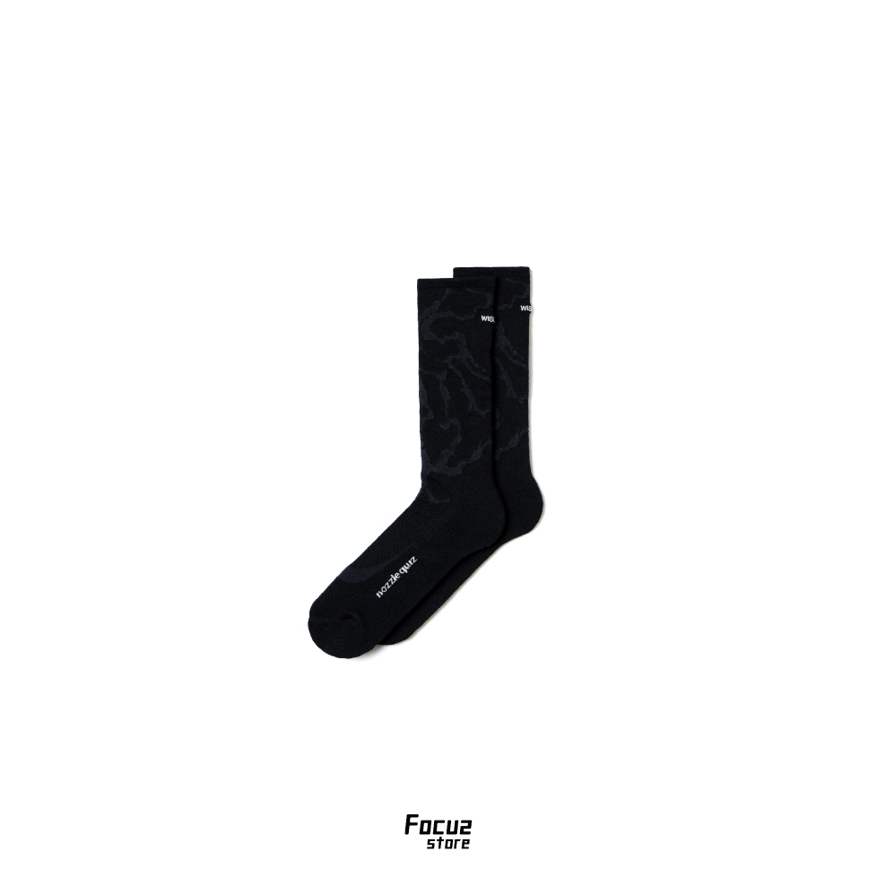 【Focus Store】現貨 WISDOM® x nozzle quiz® Graphic Socks "Black" 黑色 高筒休閒襪 EI-WDSX06KK