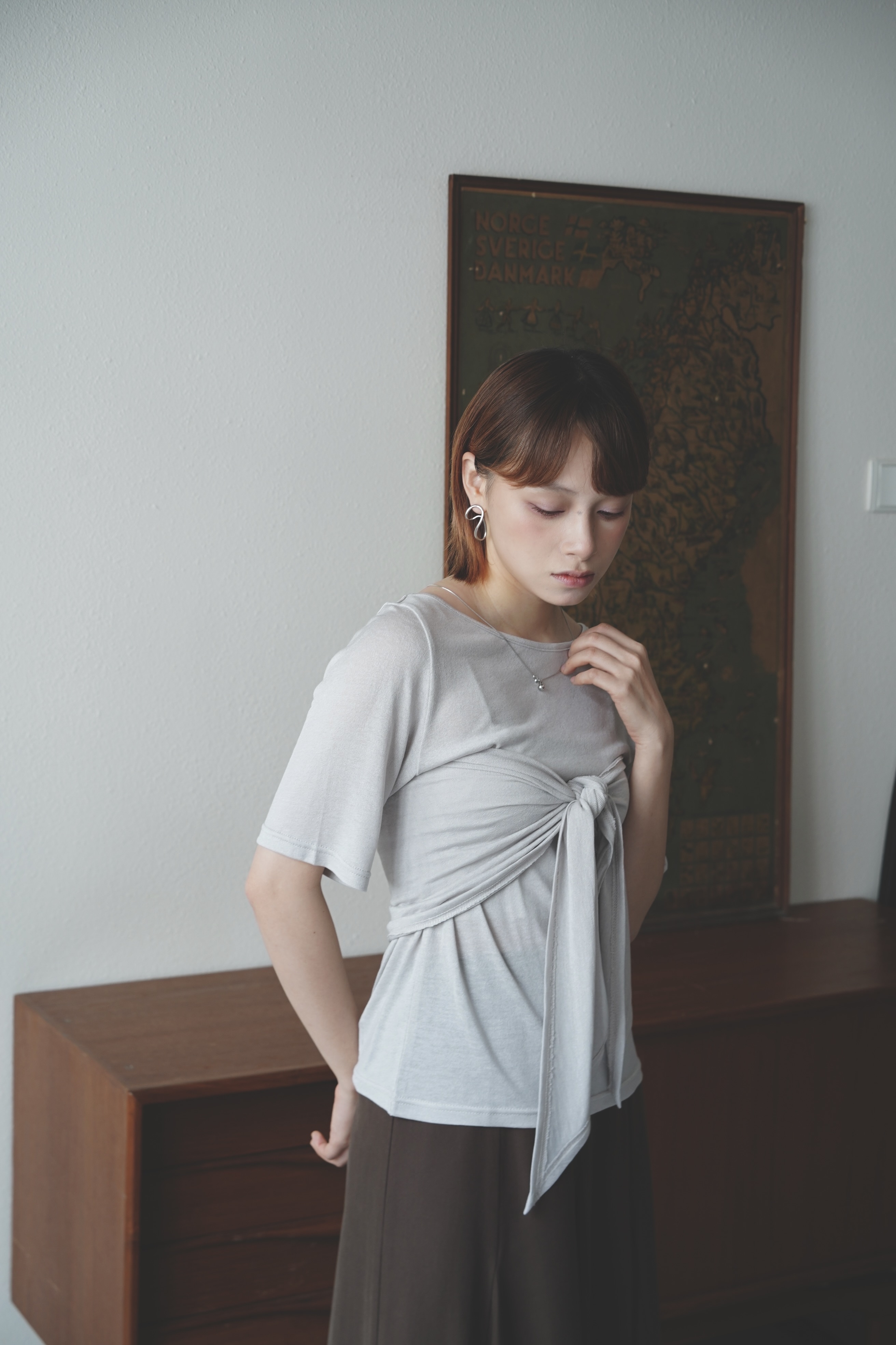 55%天絲3%麻～多種著法三角巾率性上衣-BL62987