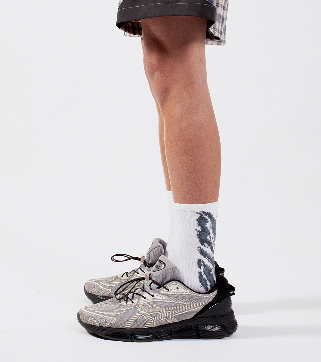 【Focus Store】現貨 Nozzle quiz® Landing "Berg White" 冰白 中高筒休閒襪 EG-LDSX03WS