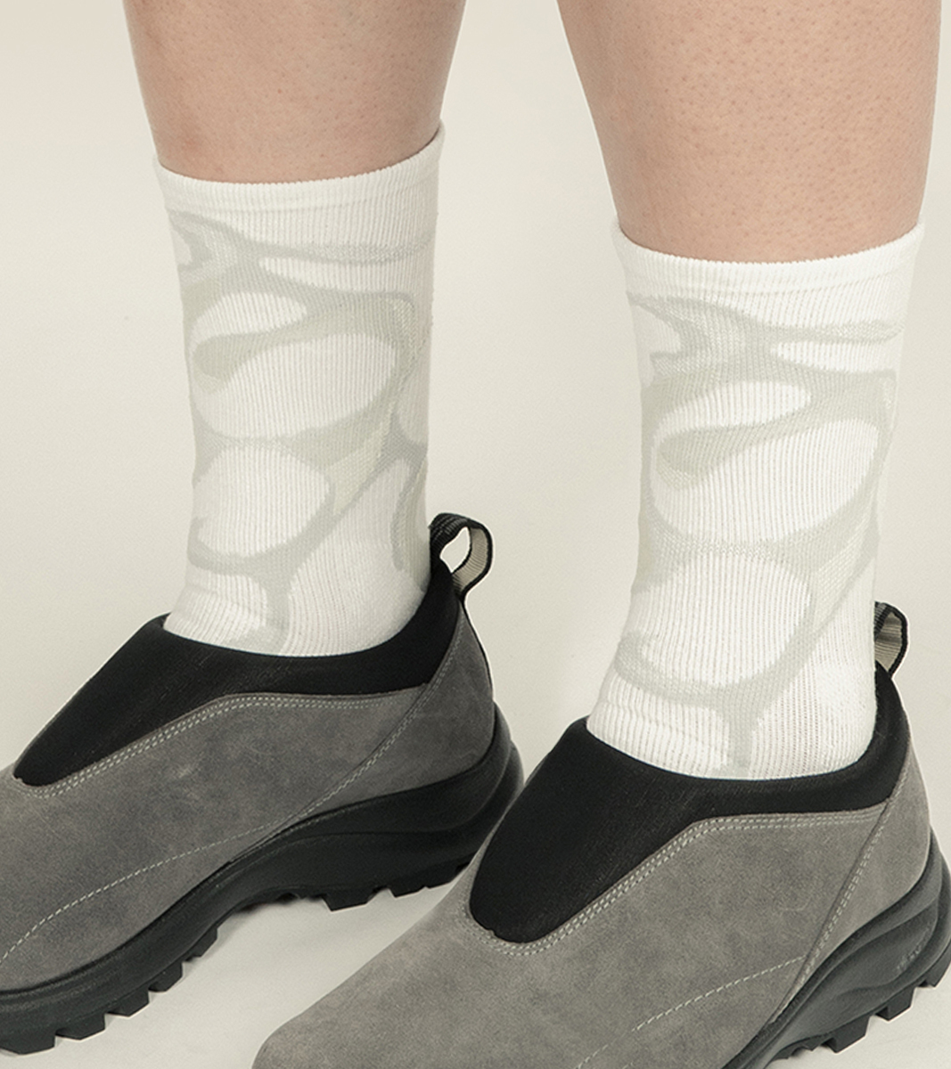 【Focus Store】現貨 Nozzle quiz® Misty "Fog Cloud" 霧白 中筒休閒襪 EM-MTSX03WS