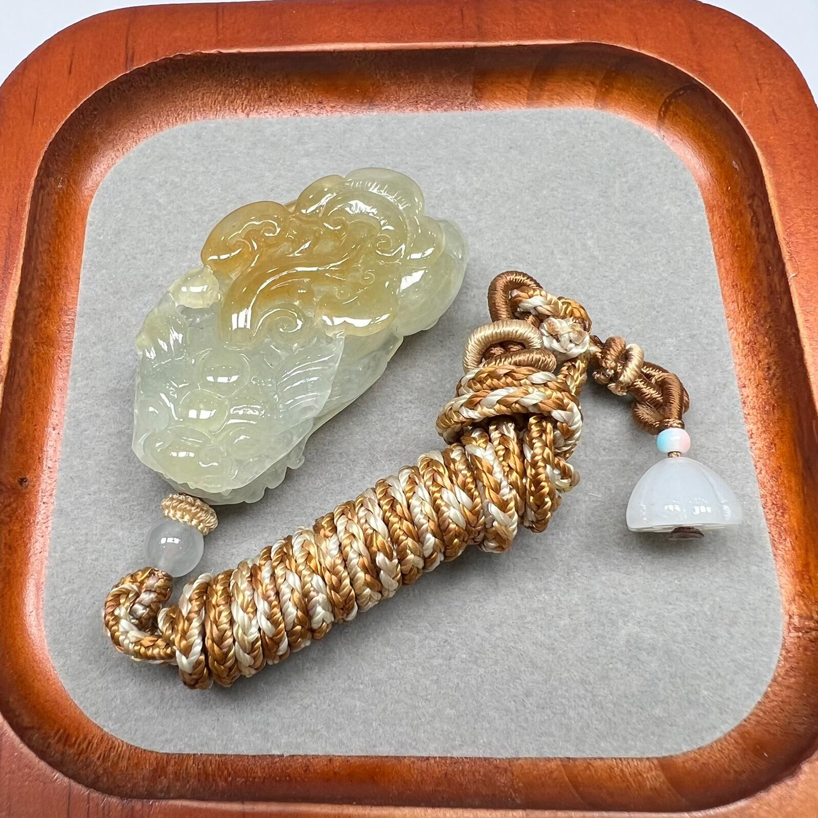 SD138 正冰黃翡貔貅有求必應罕有冰件 **連證書