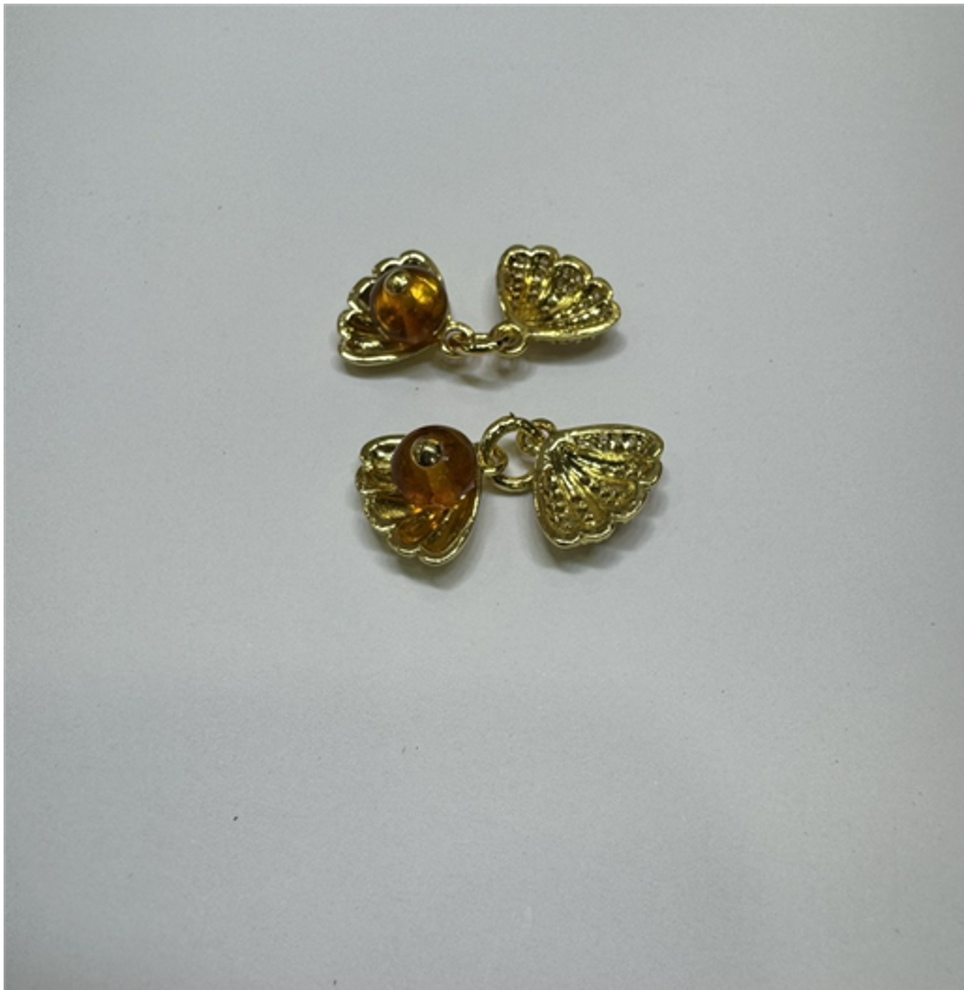 0414gz58-GZday1-撫順琥珀4月-撫順藥珀貝殼吊墜6m 24k包金（A58）