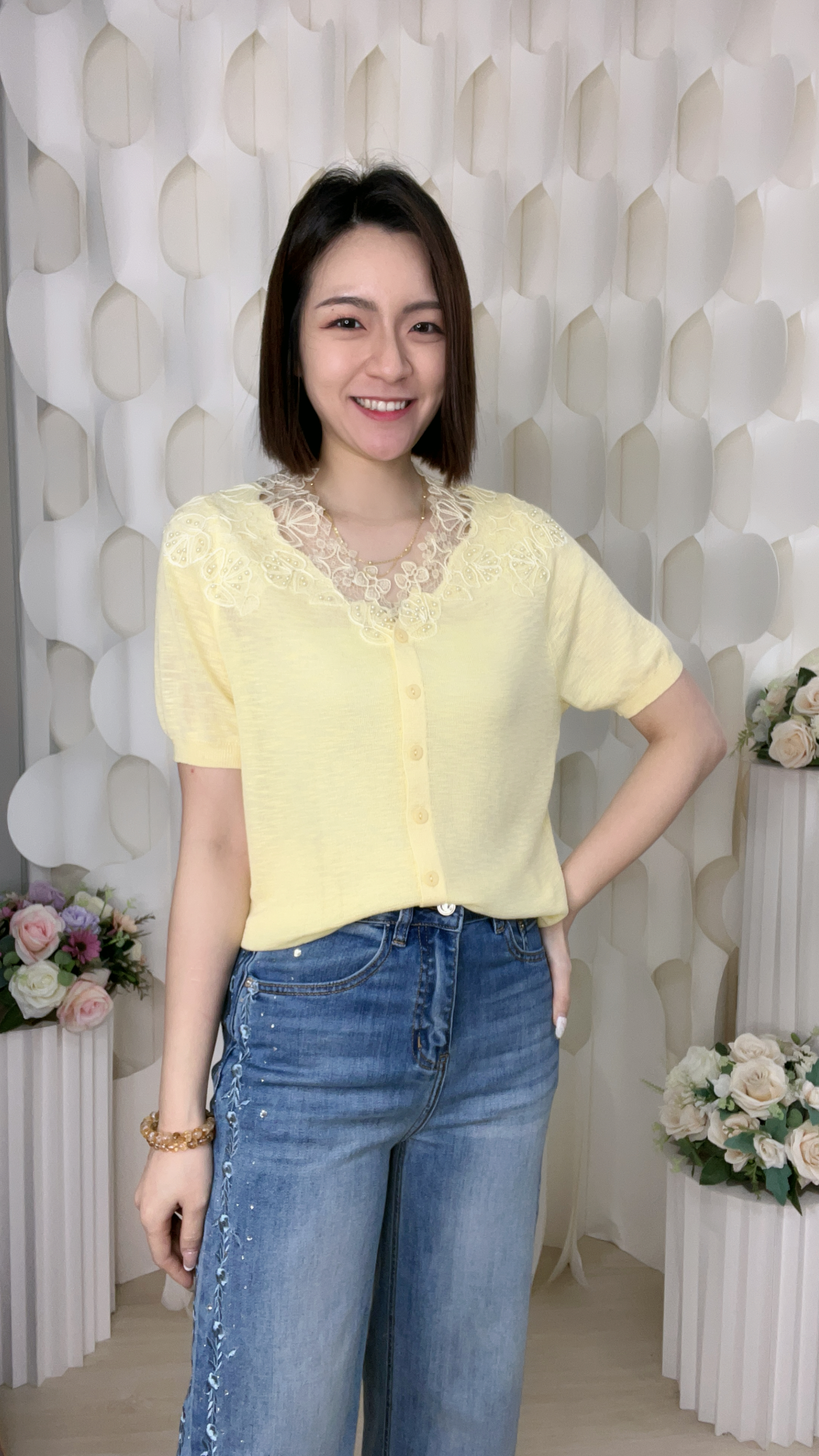 35%蠶絲混棉絲蕾絲珍珠紐扣上衣(胸38-48 腰38-48 長23吋)2041 #1404clo