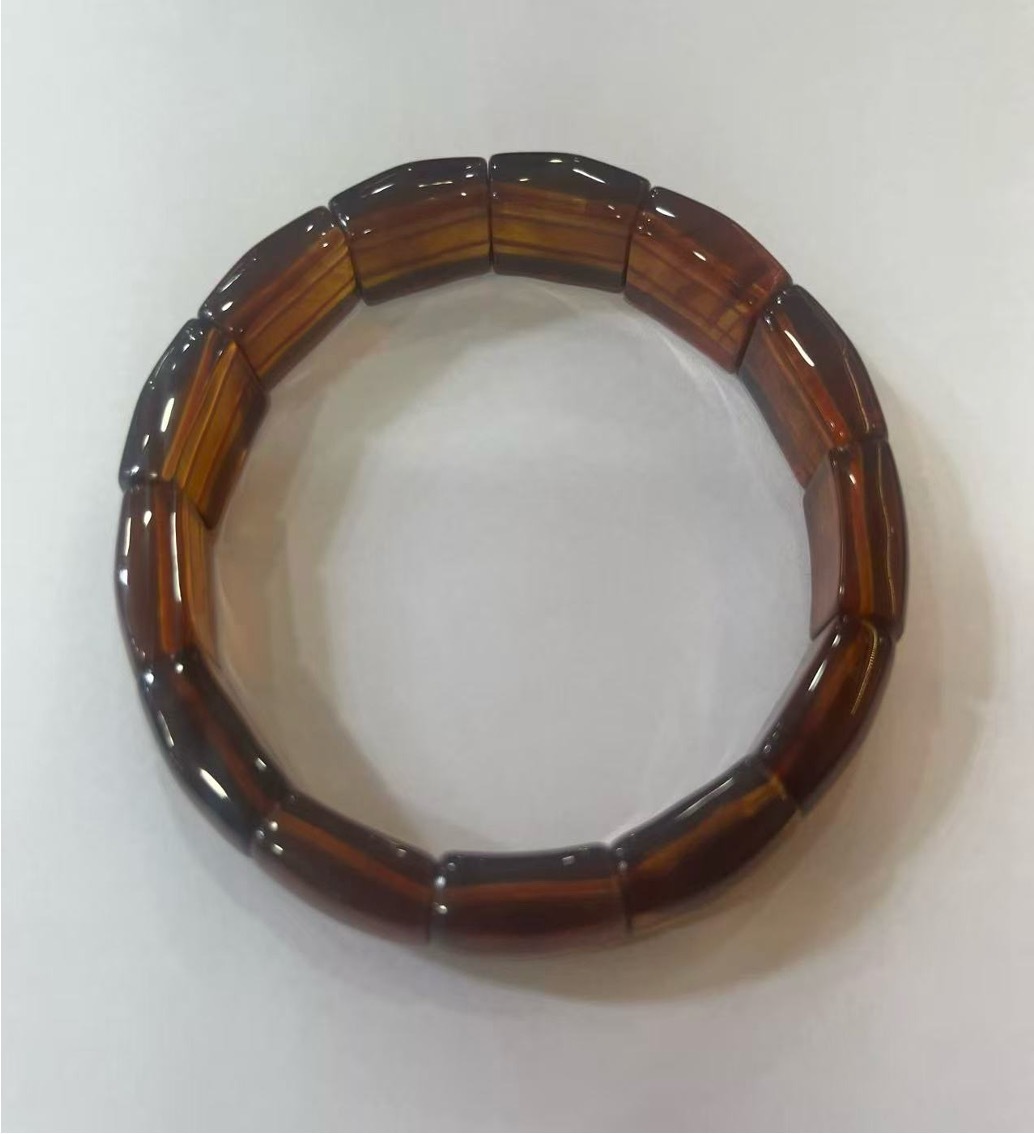 0414gz83-GZday1-撫順琥珀4月-琥珀手排（A83）