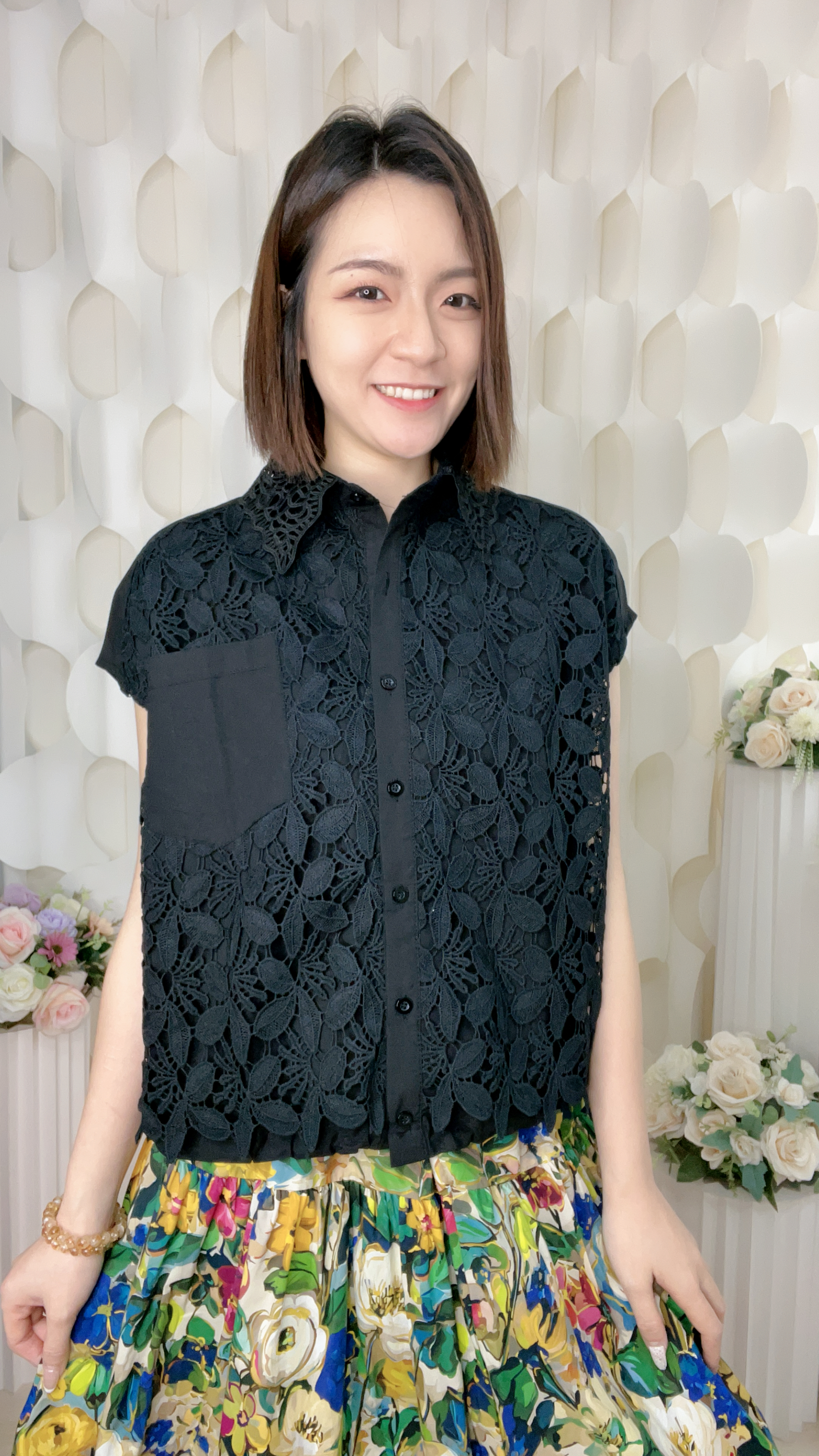 通花恤衫料無袖上衣(胸44 腰44 長22吋)7565 #1404clo