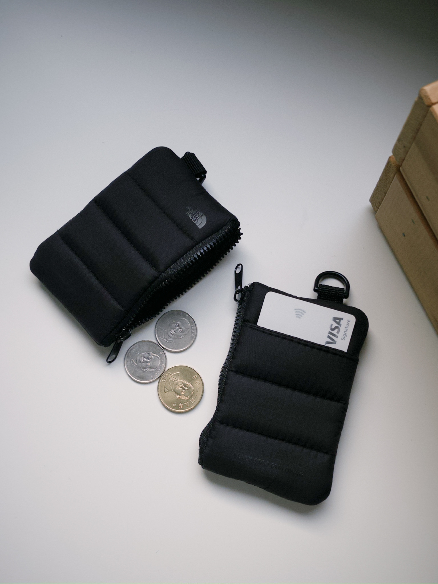 ｜百元秒殺｜⛰️The North Face 衍縫 拉鍊零錢包 黑化Logo